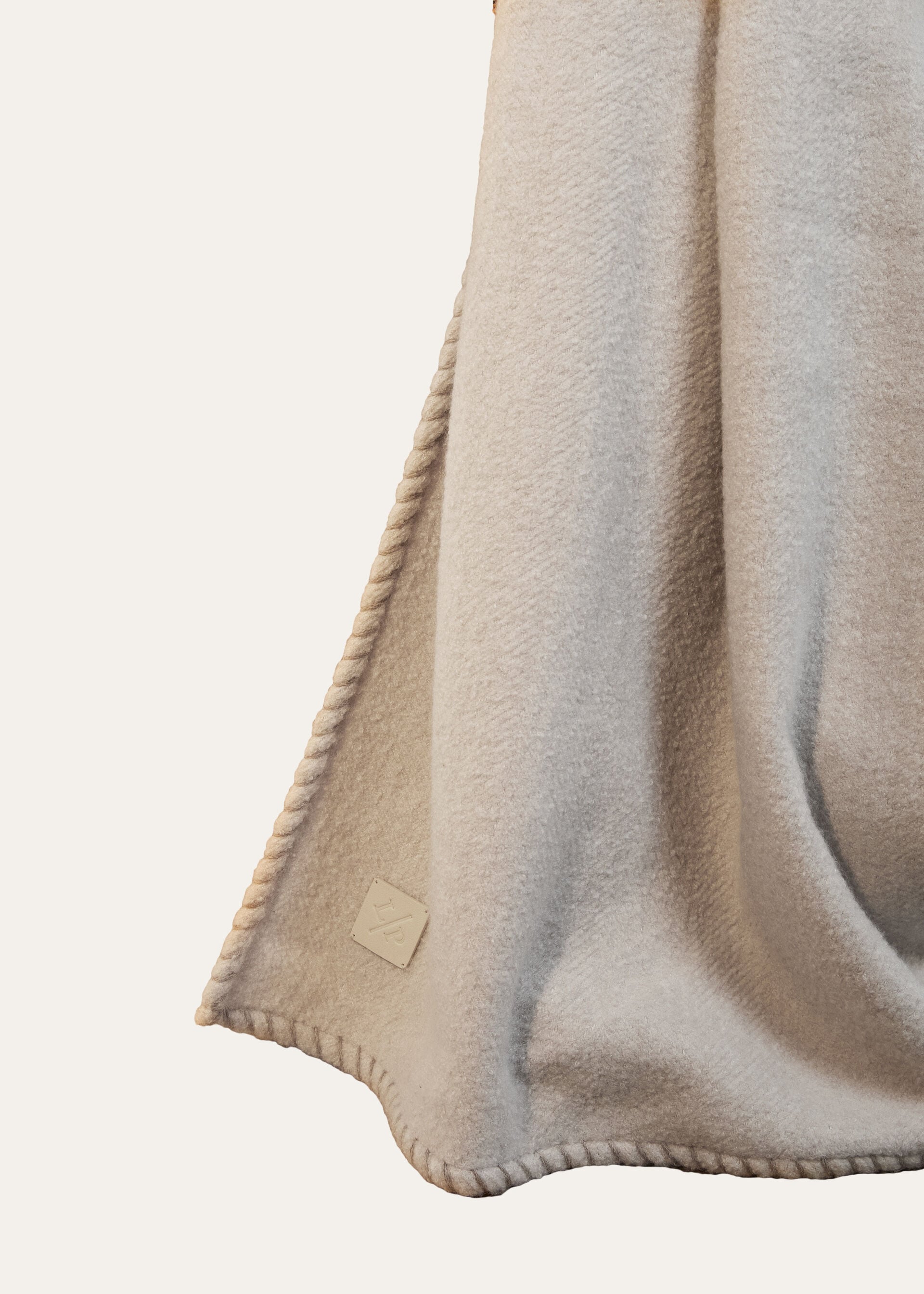 Diamir Throw Blanket - Light Zen