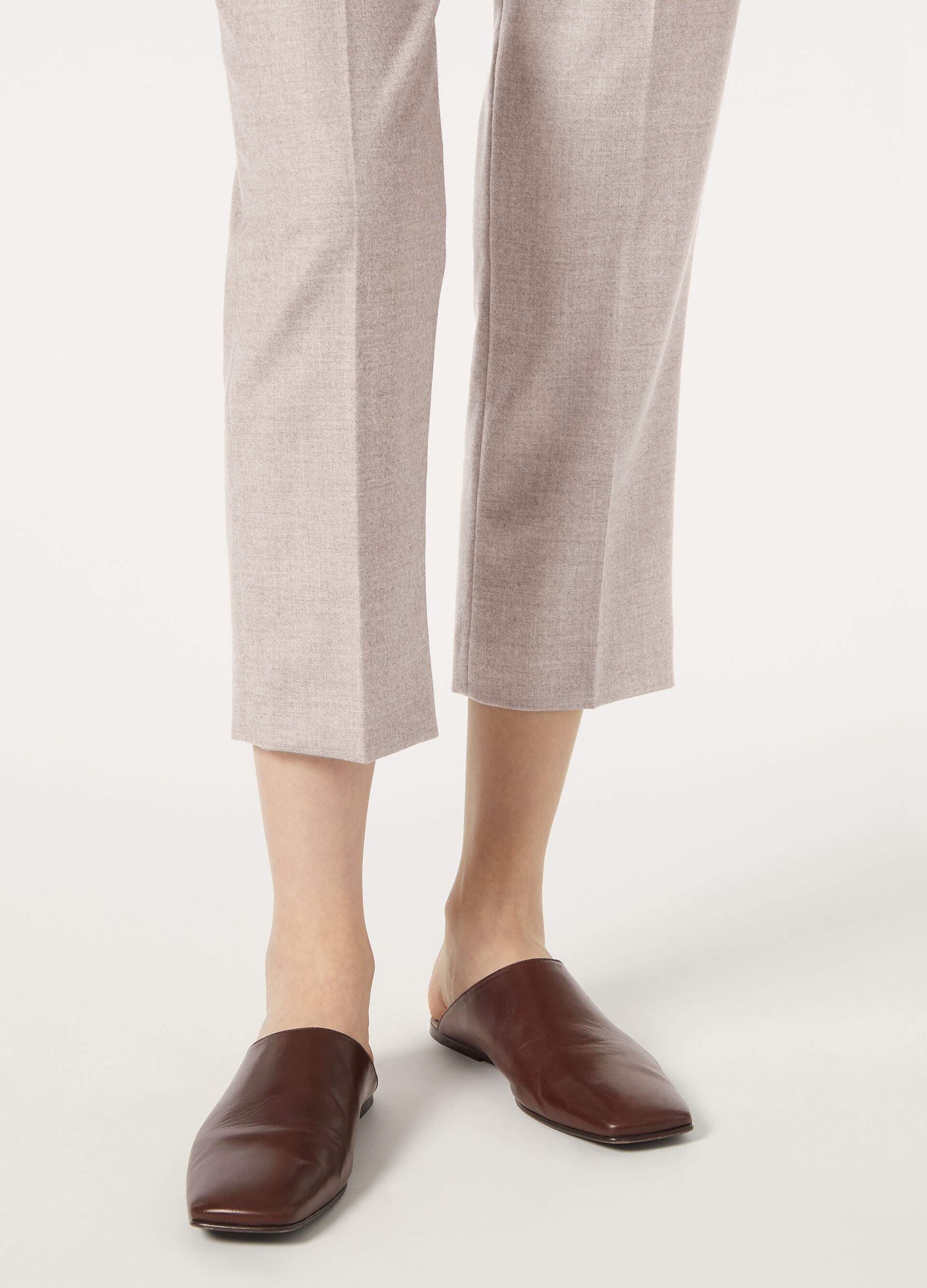 Alba Flat Mule - Powder Brown
