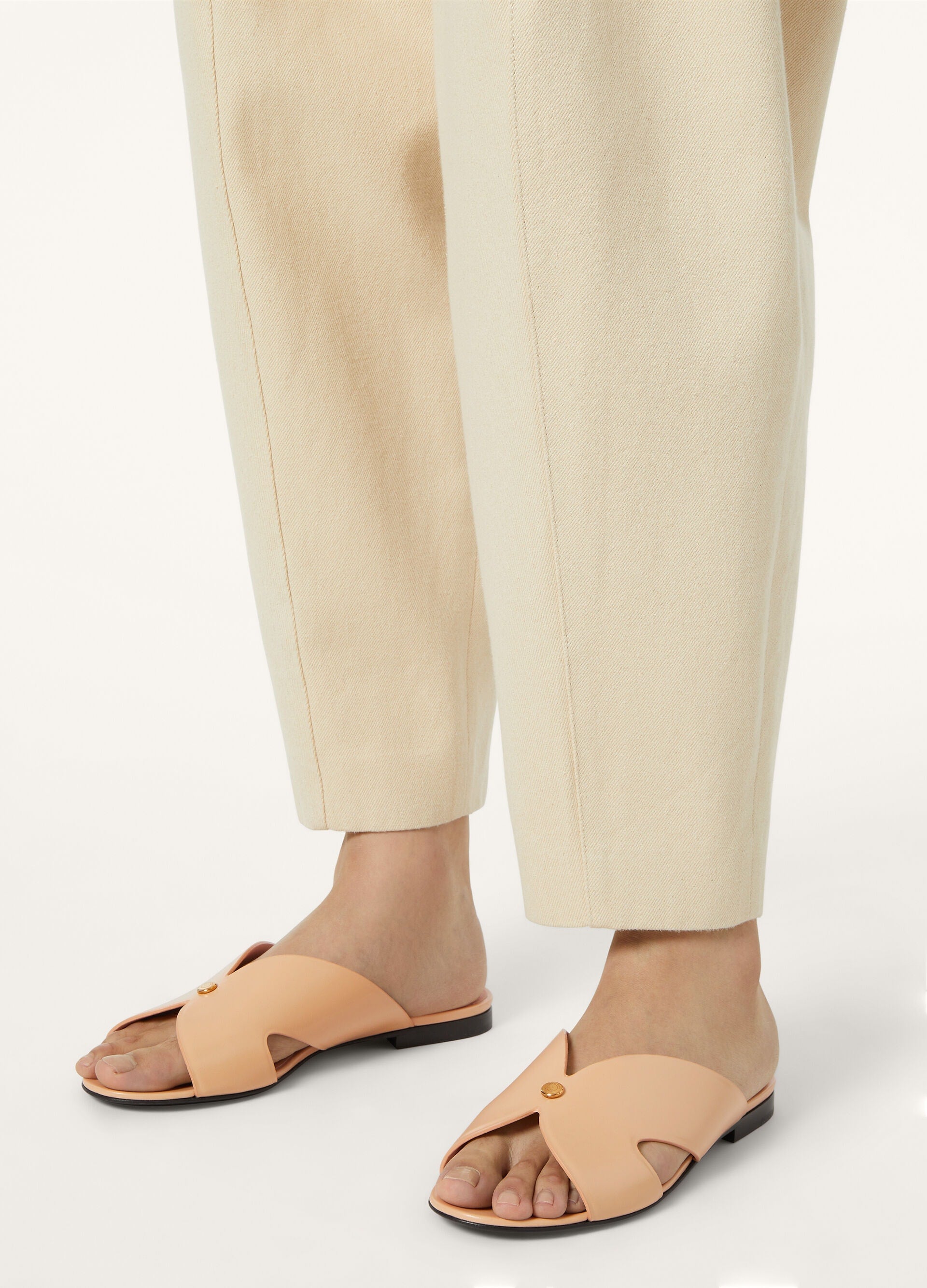 Vera Sandal - Peach Fuzz