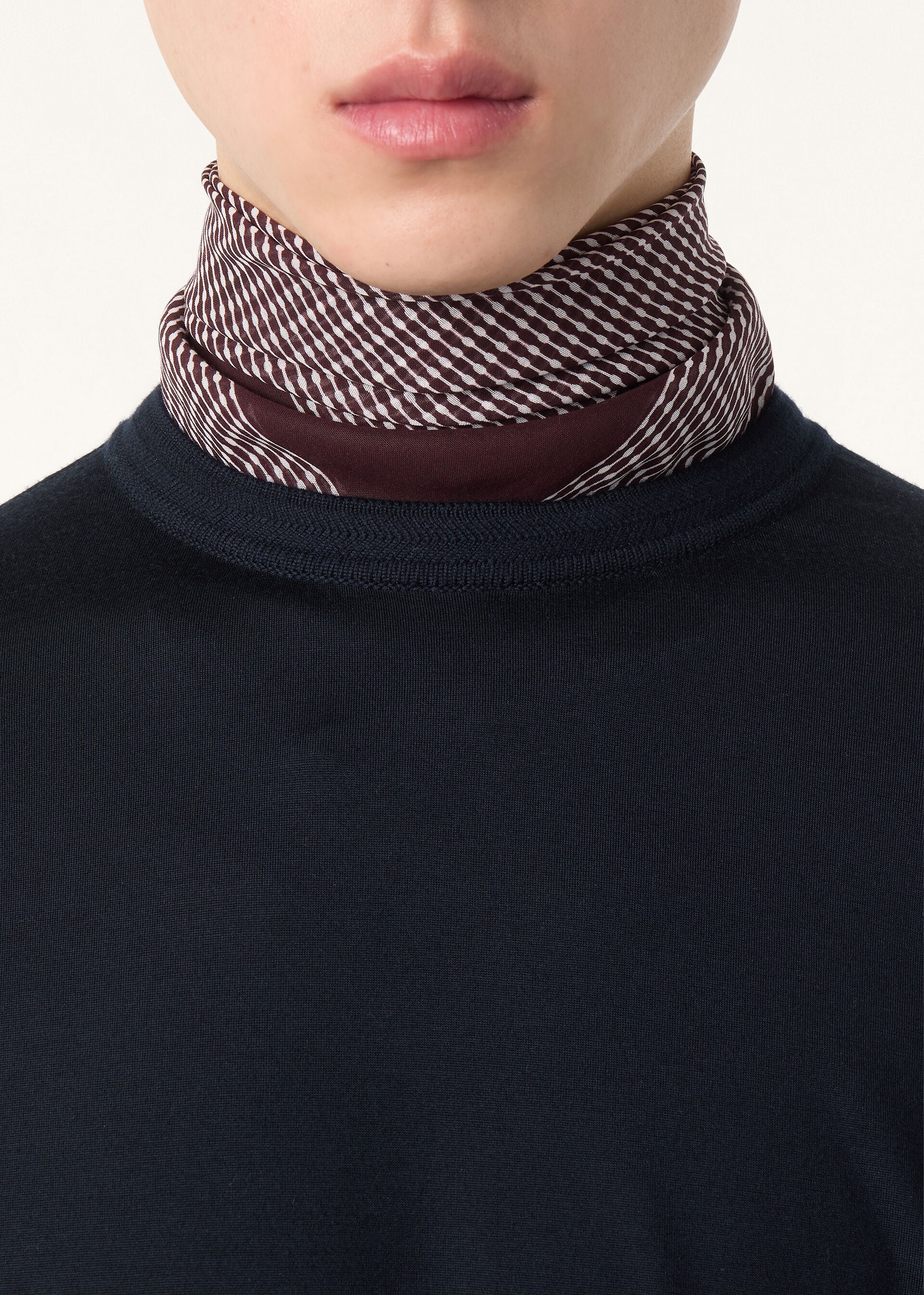 Como The Gift of Kings® Top - Navy Blue