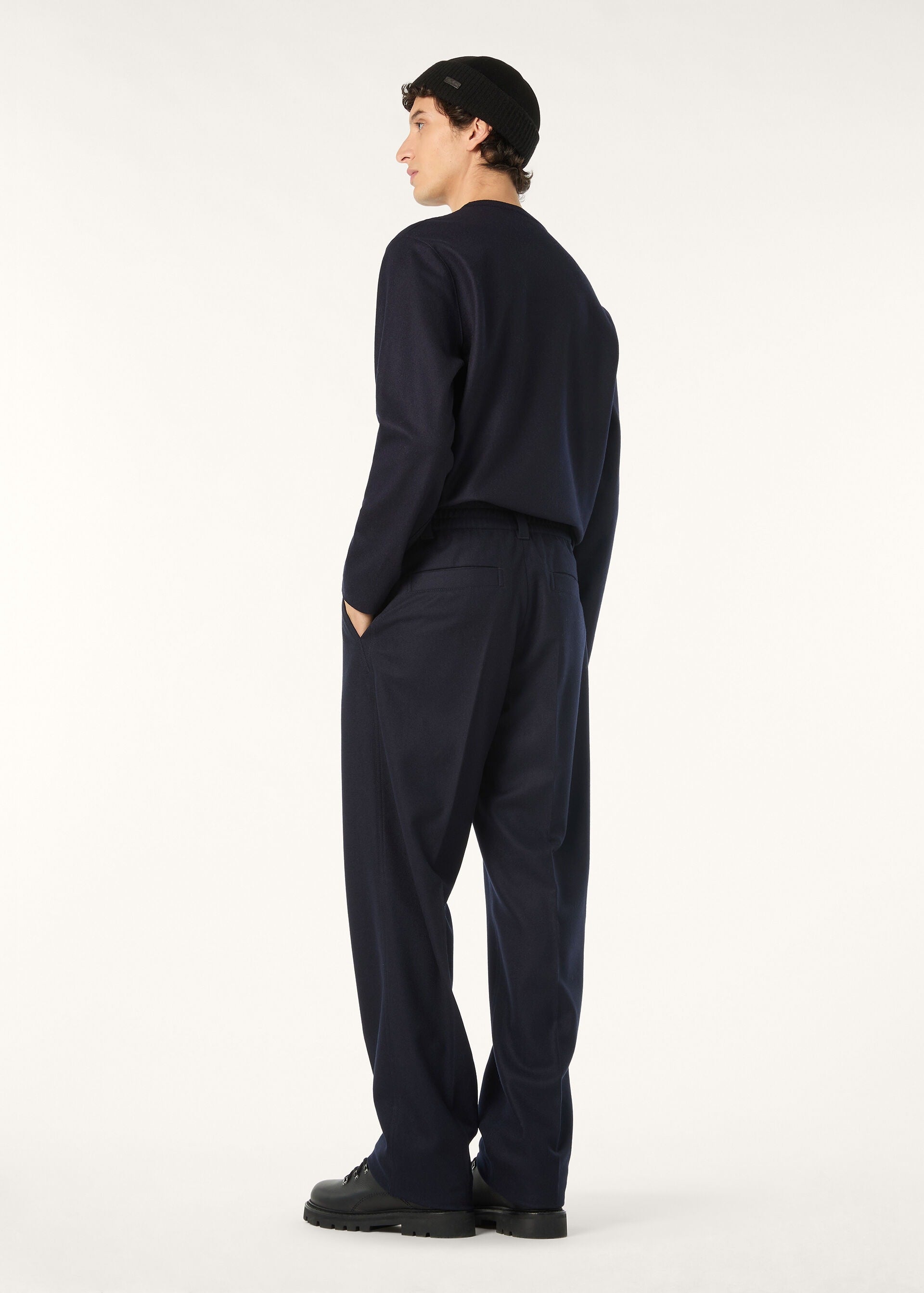 Breia Crewneck - Light Blue Navy