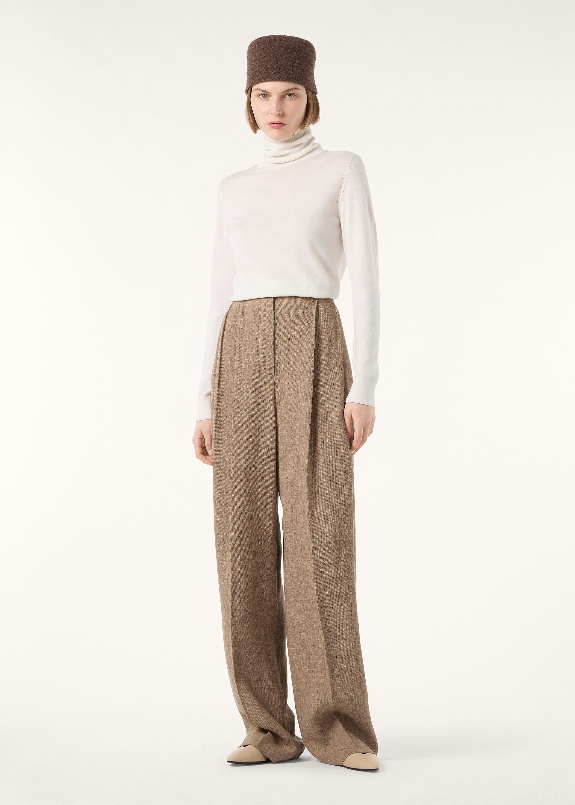 Neo Piuma Turtleneck - White