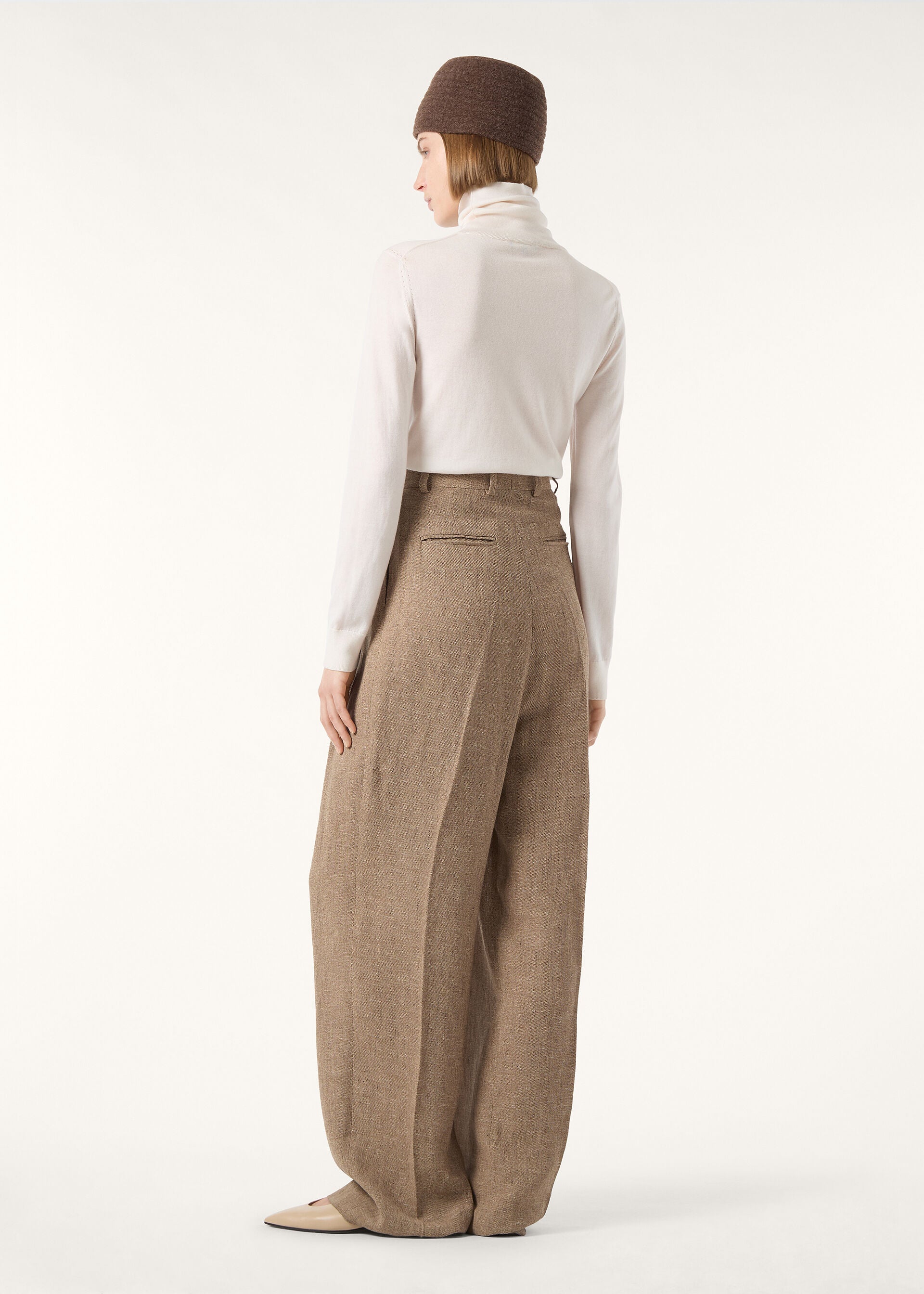 Neo Piuma Turtleneck - White