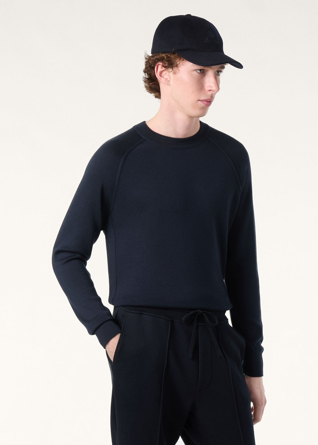 Balfour Crewneck - Navy Blue