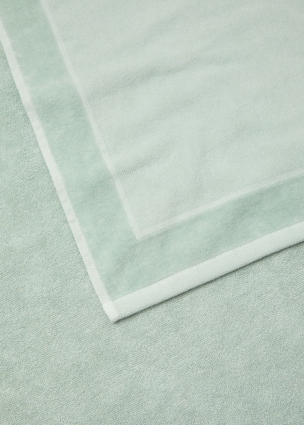 Crest Bath Towel - Pale Mint
