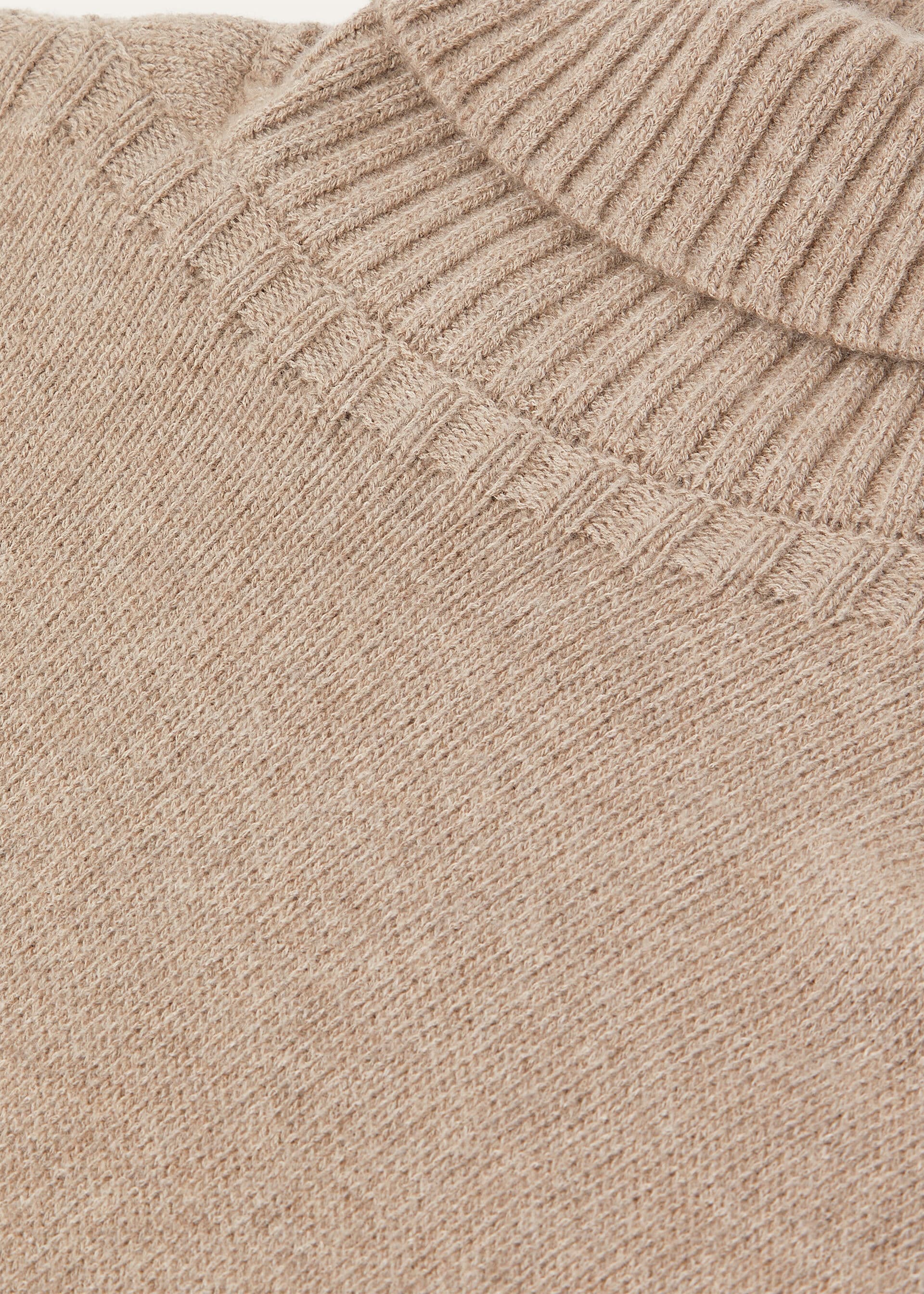 Tyne Turtleneck - Volcanic Soil