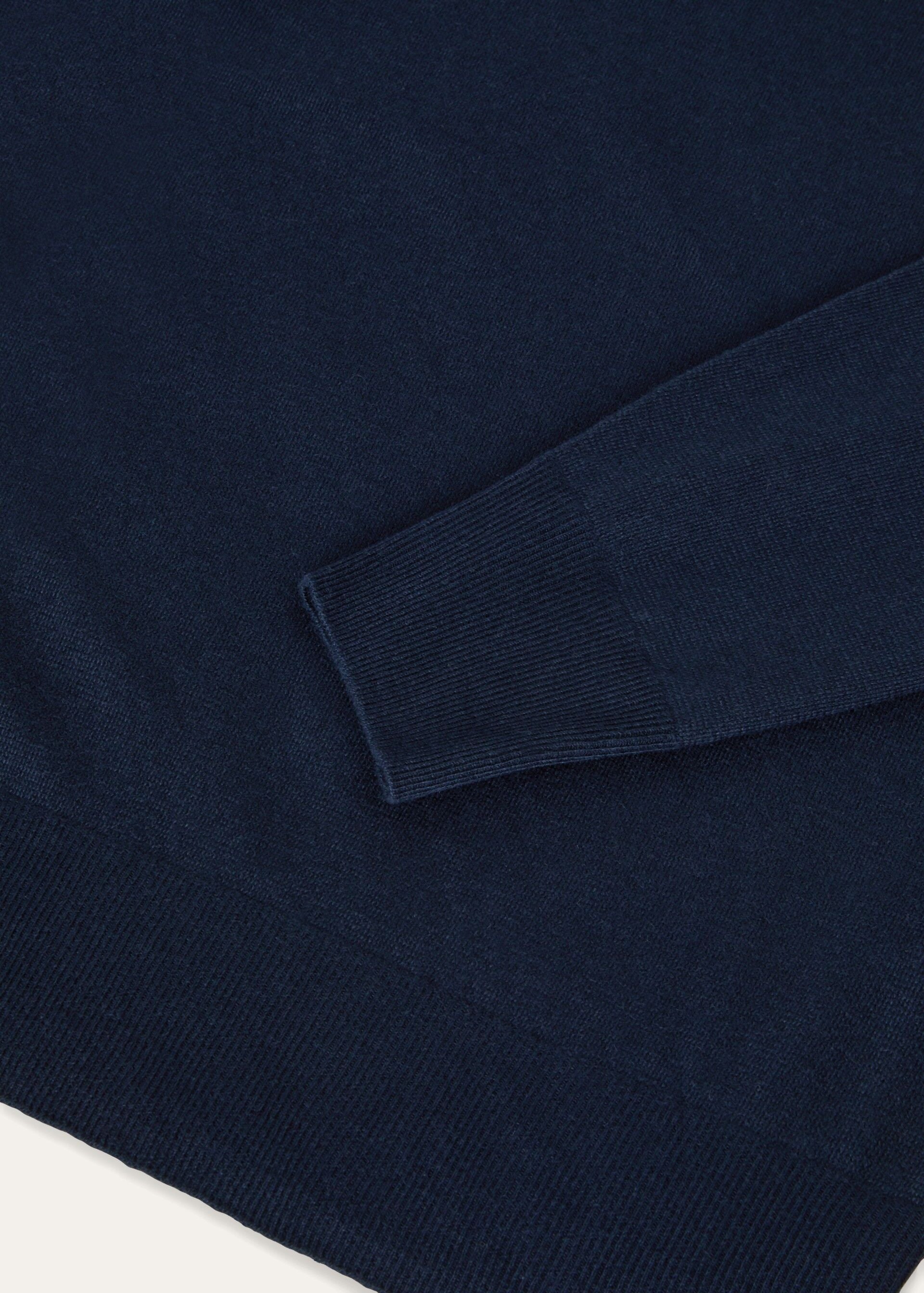 Superlight Crewneck - Navy Blue