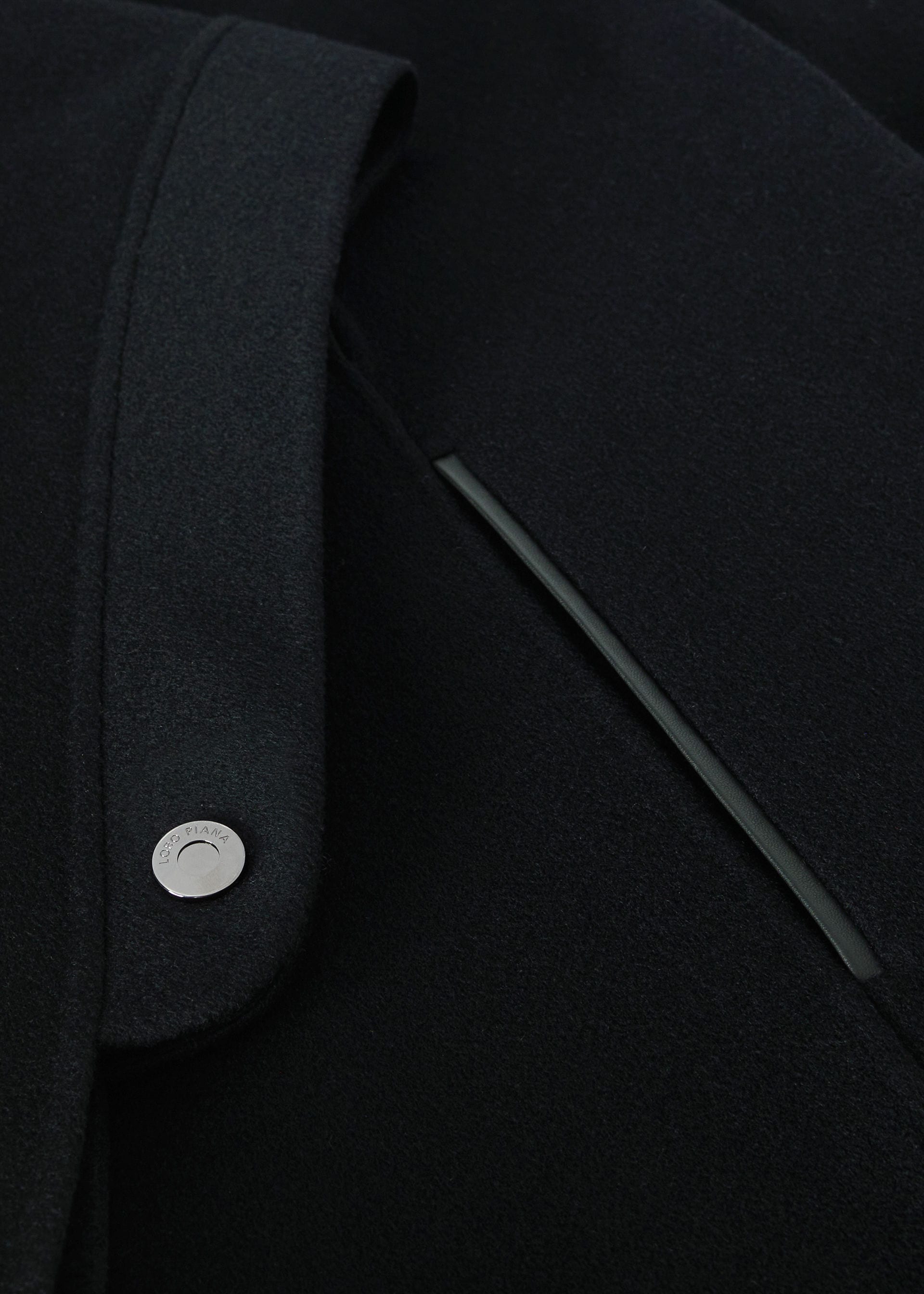 Salzburg Cape - Black