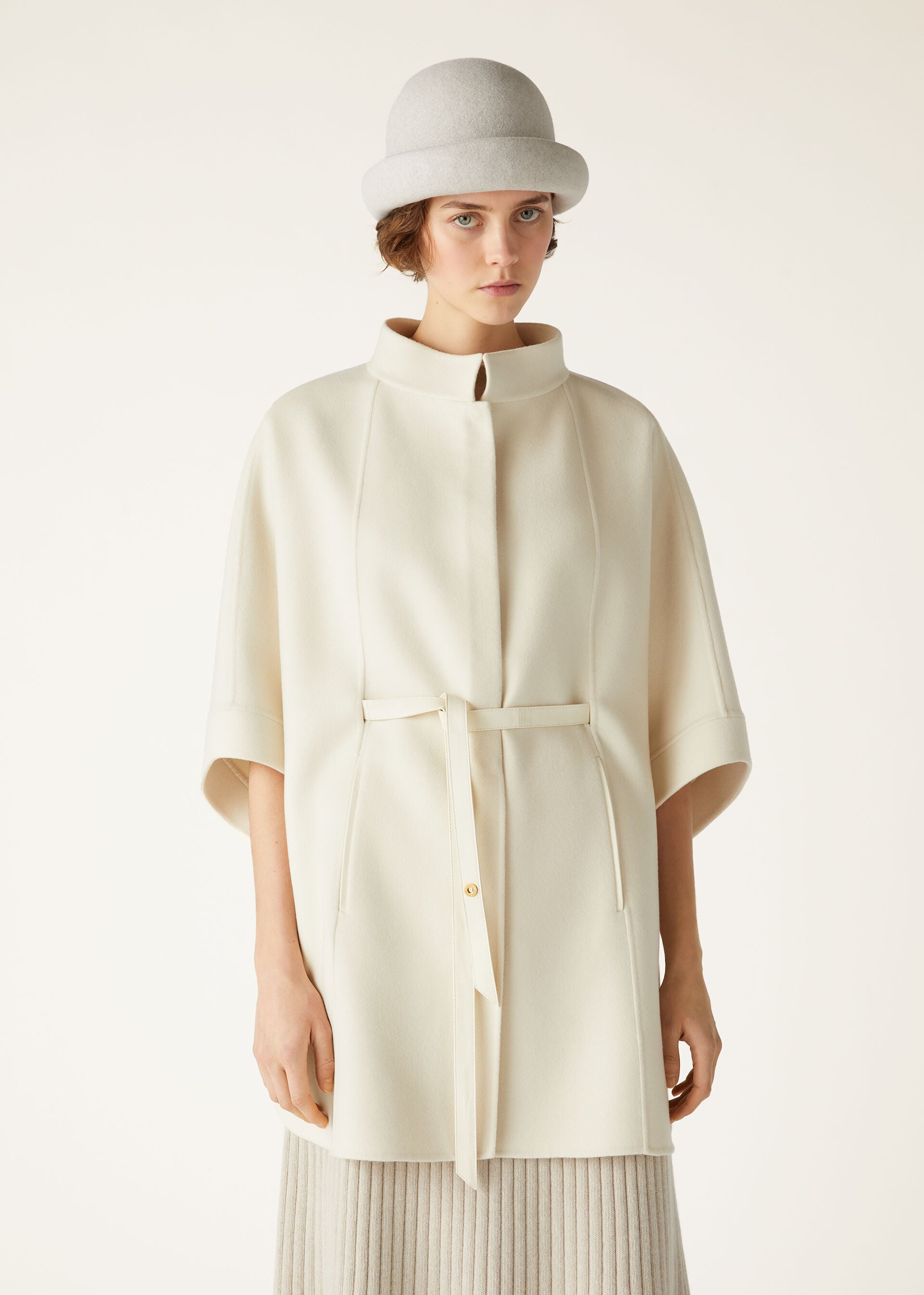 Salzburg Cape - Shea Butter