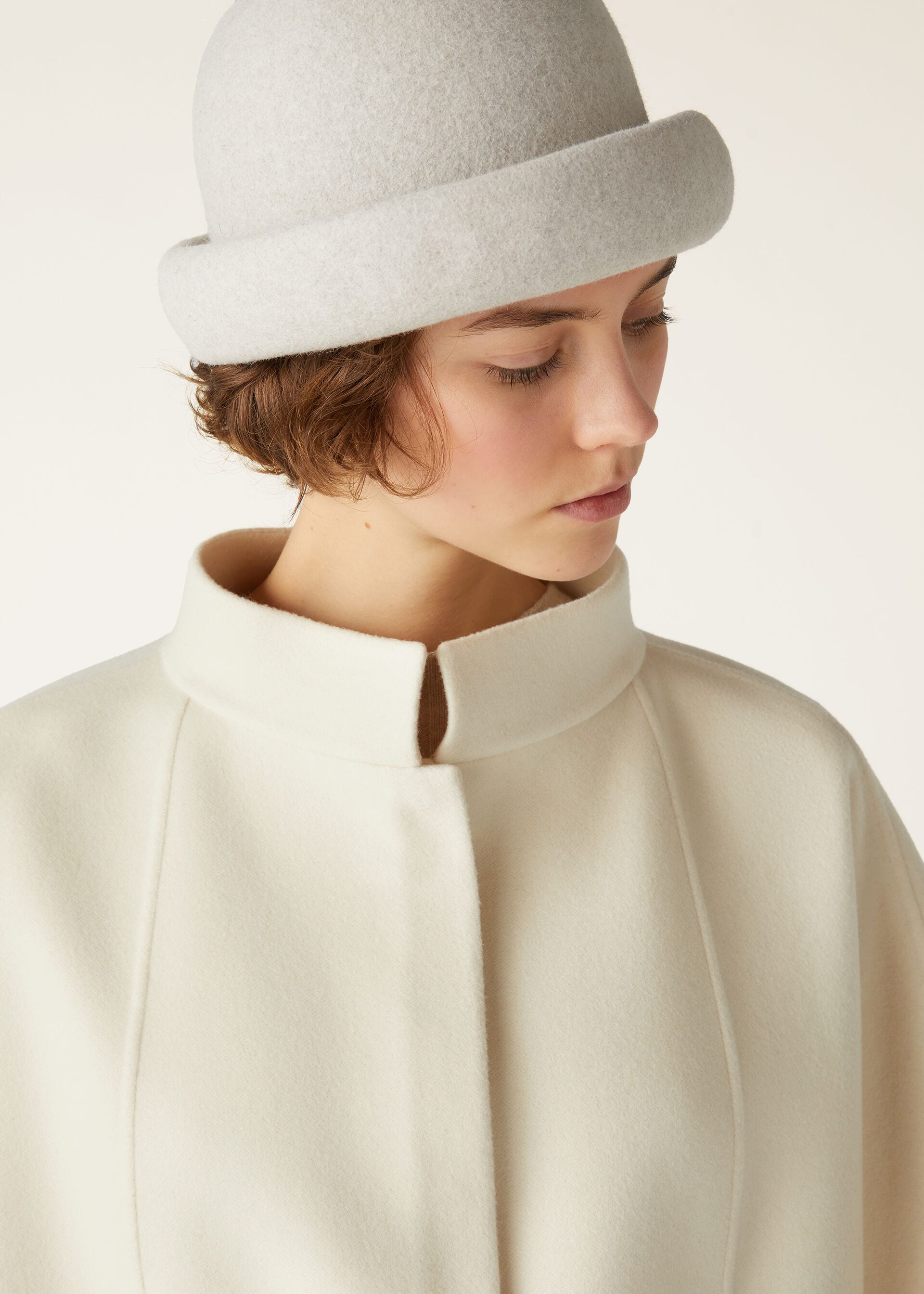 Salzburg Cape - Shea Butter