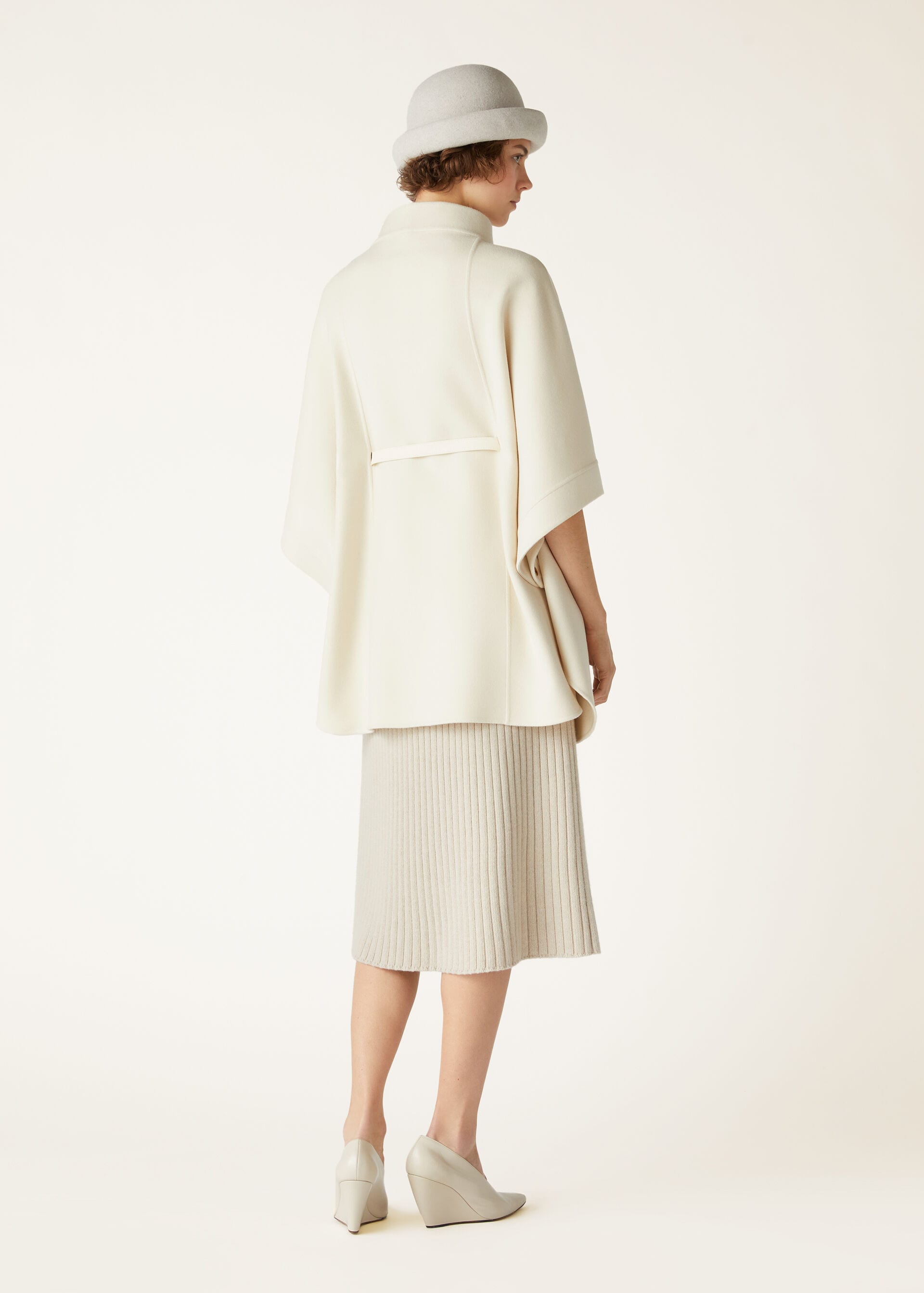 Salzburg Cape - Shea Butter