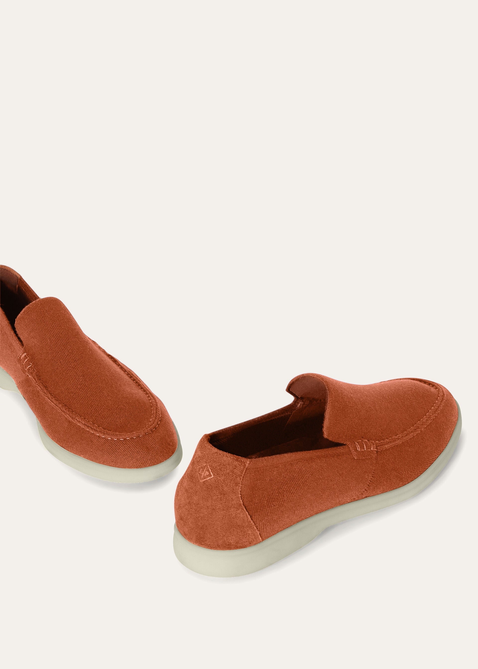 Summer Knitted Walk - Macadamia Nuts