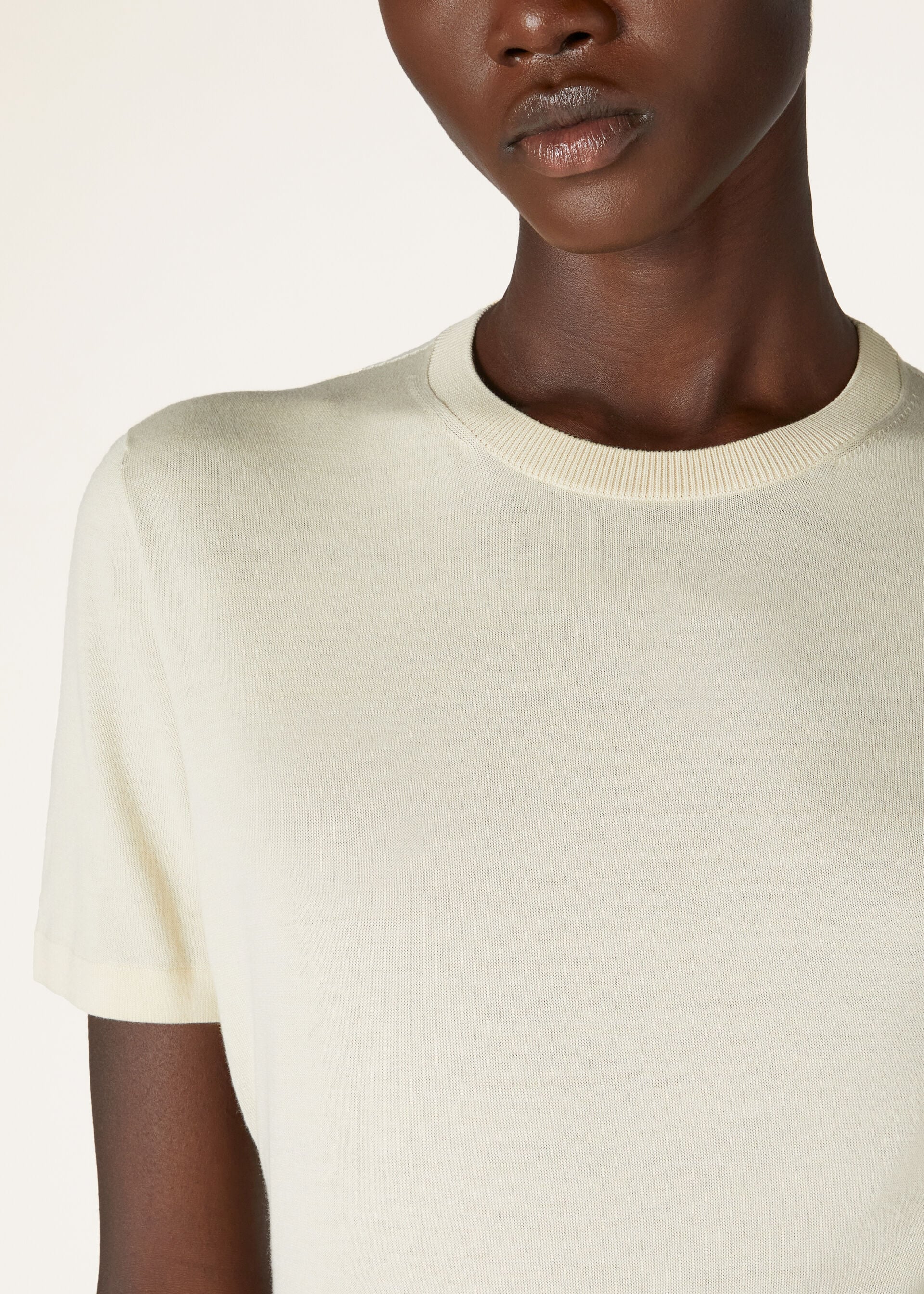 Angera Crewneck - Daikon