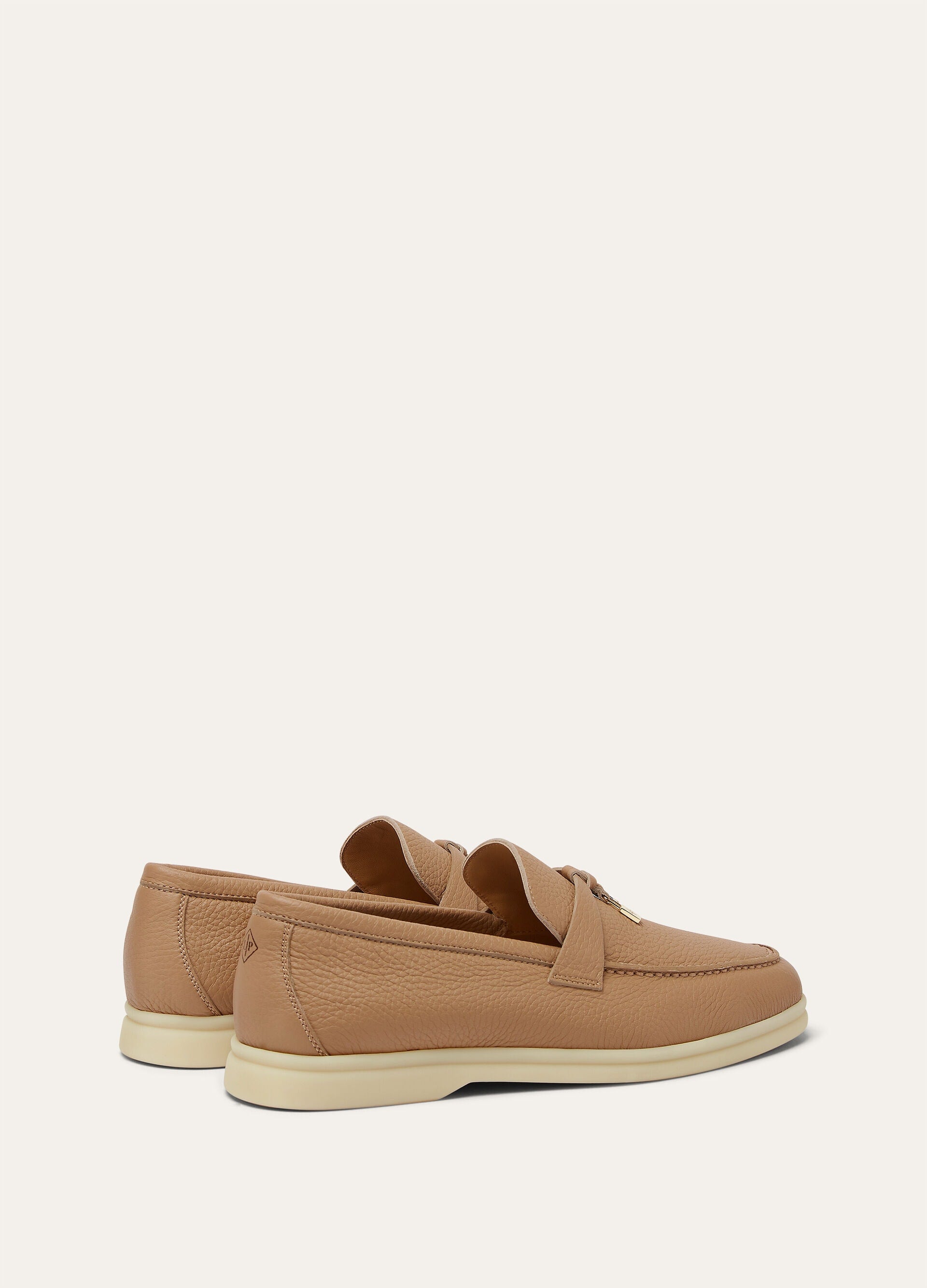 Summer Charms Walk Loafer - Cream Bignet