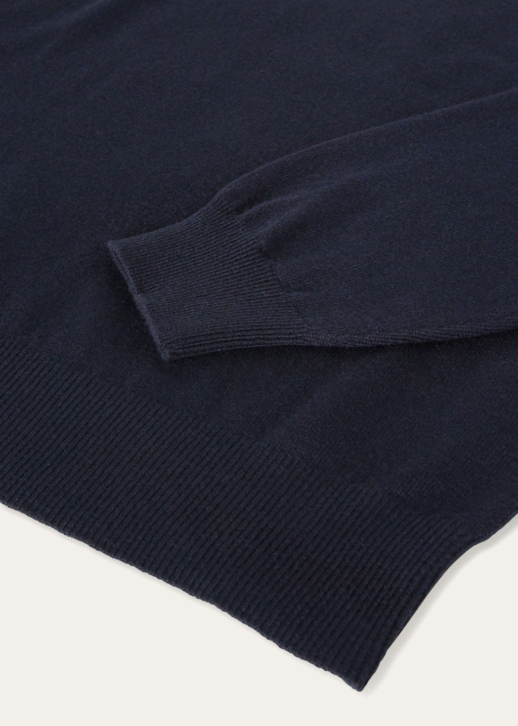 Classic V-Neck - Navy Blue