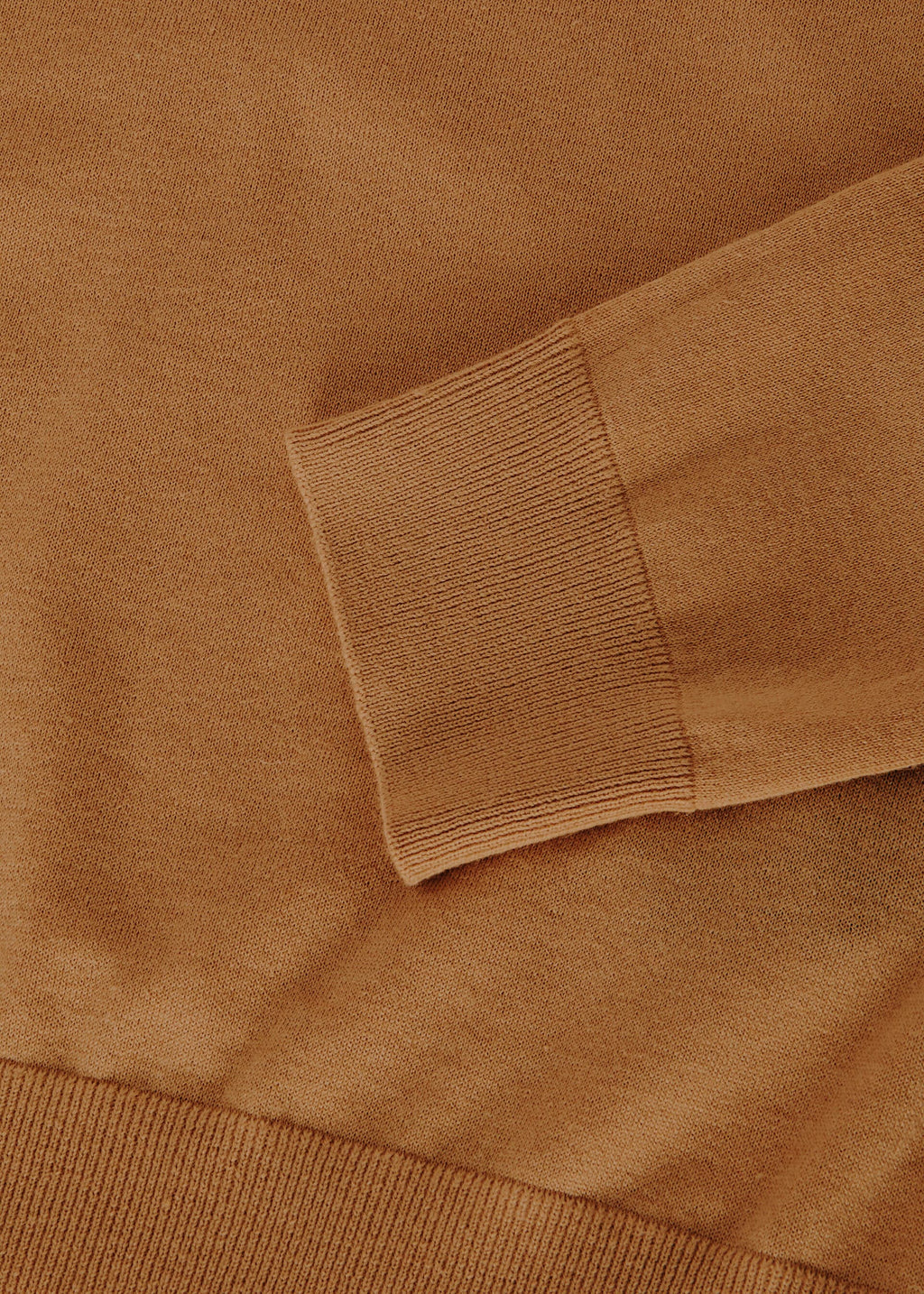 V-Neck - Natural Dark Vicuna