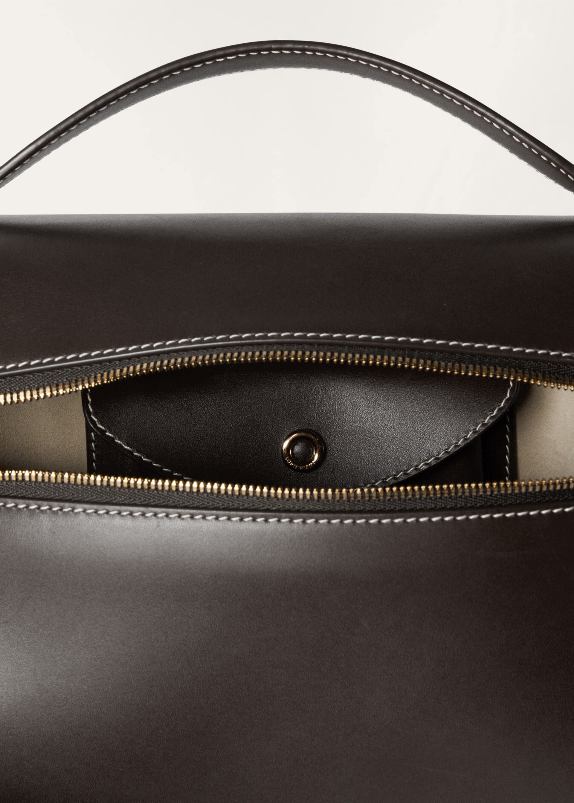 Extra Bag L27 - Dark Chocolate Licorice/Sun Gold