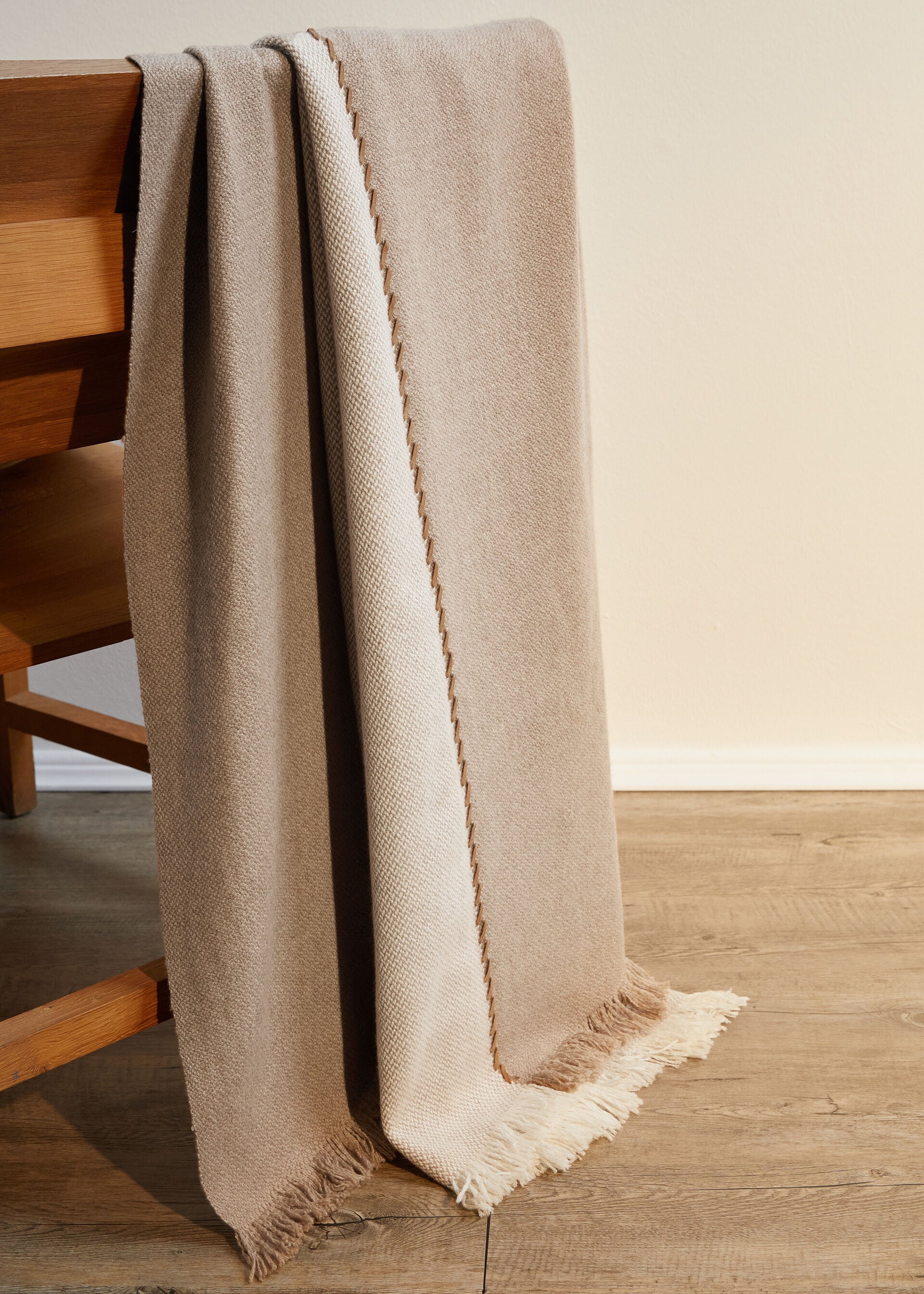 Gobi Throw Blanket - White / Brown