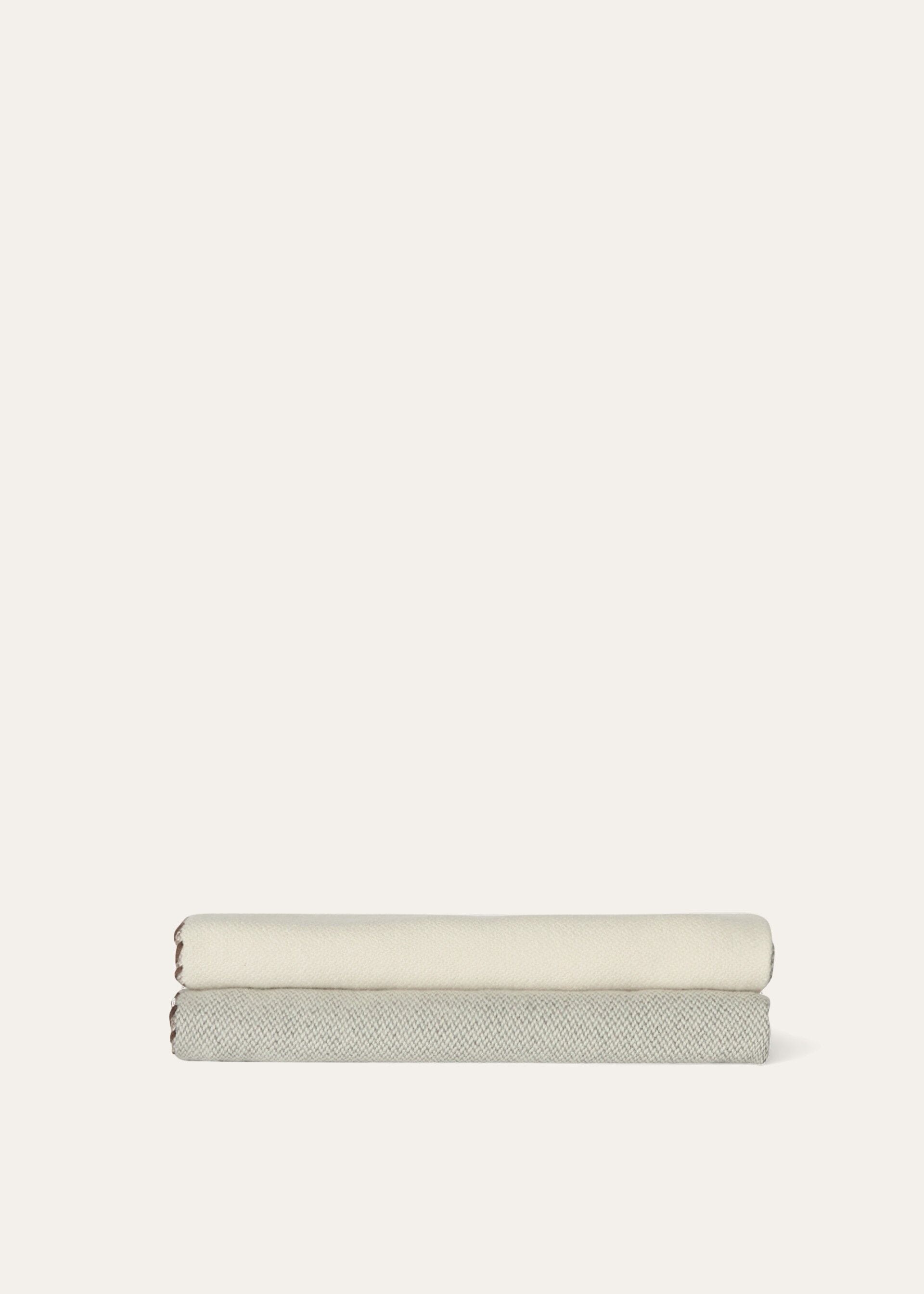 Gobi Throw Blanket - White / Grey