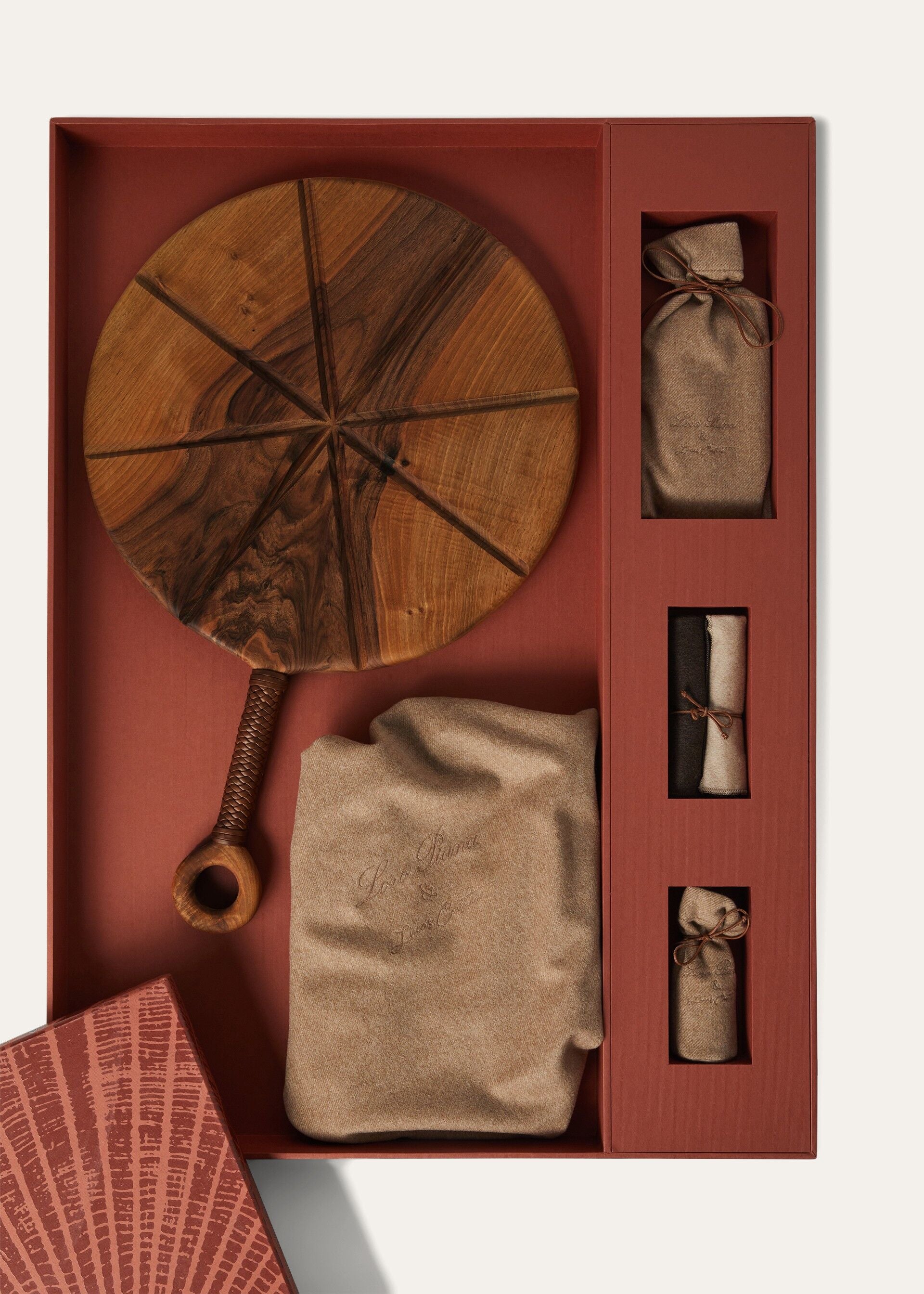 Pizza Cutting Board - Walnut