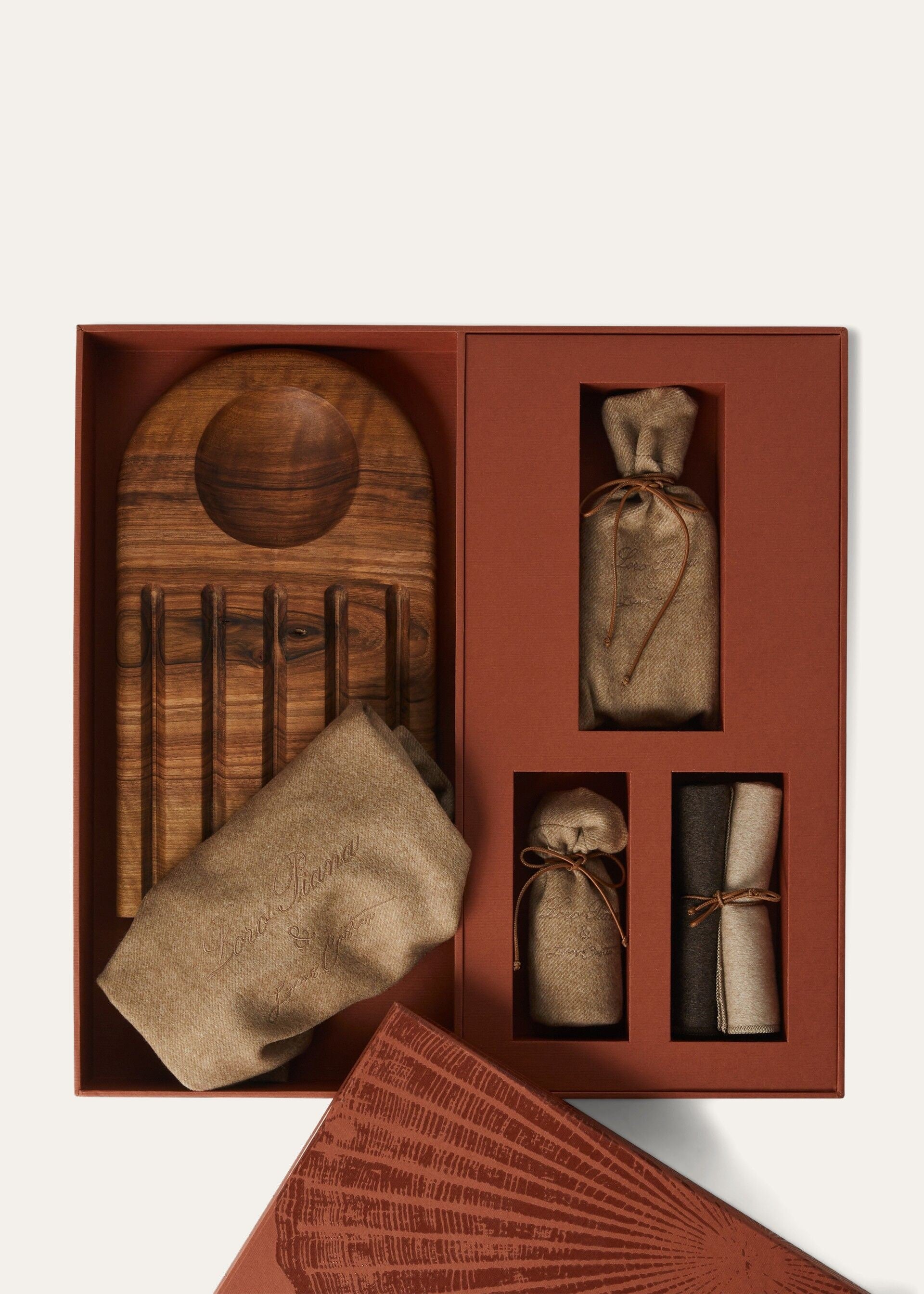 Olive Cutting Board - Walnut
