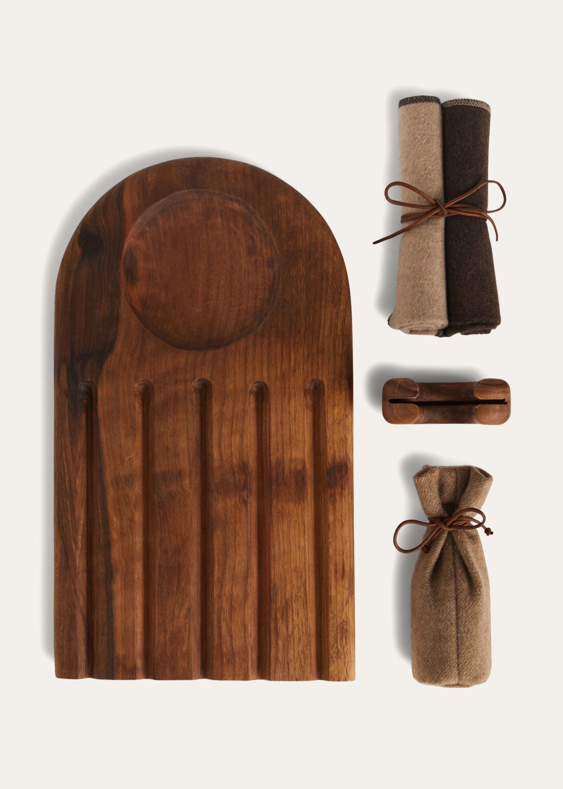 Olive Cutting Board - Walnut