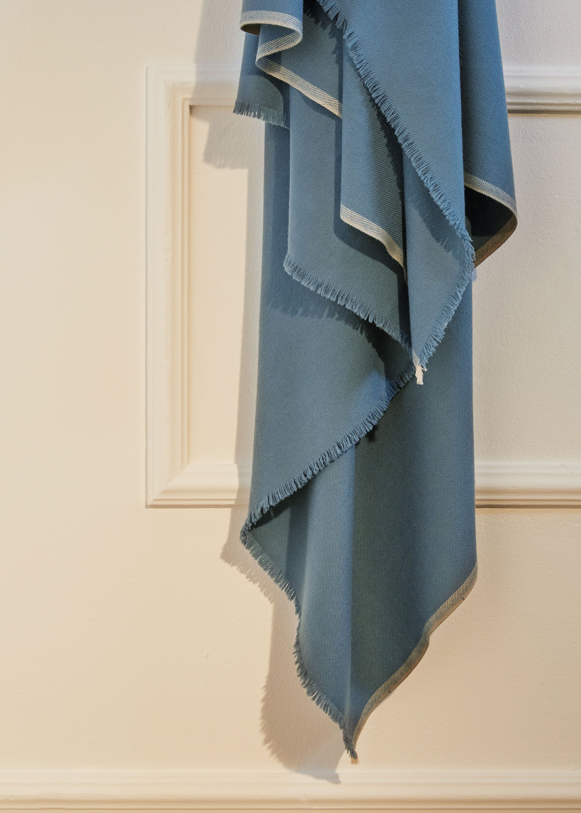 The Gift of Kings® Throw Blanket - Malachite / Shaded Cloud