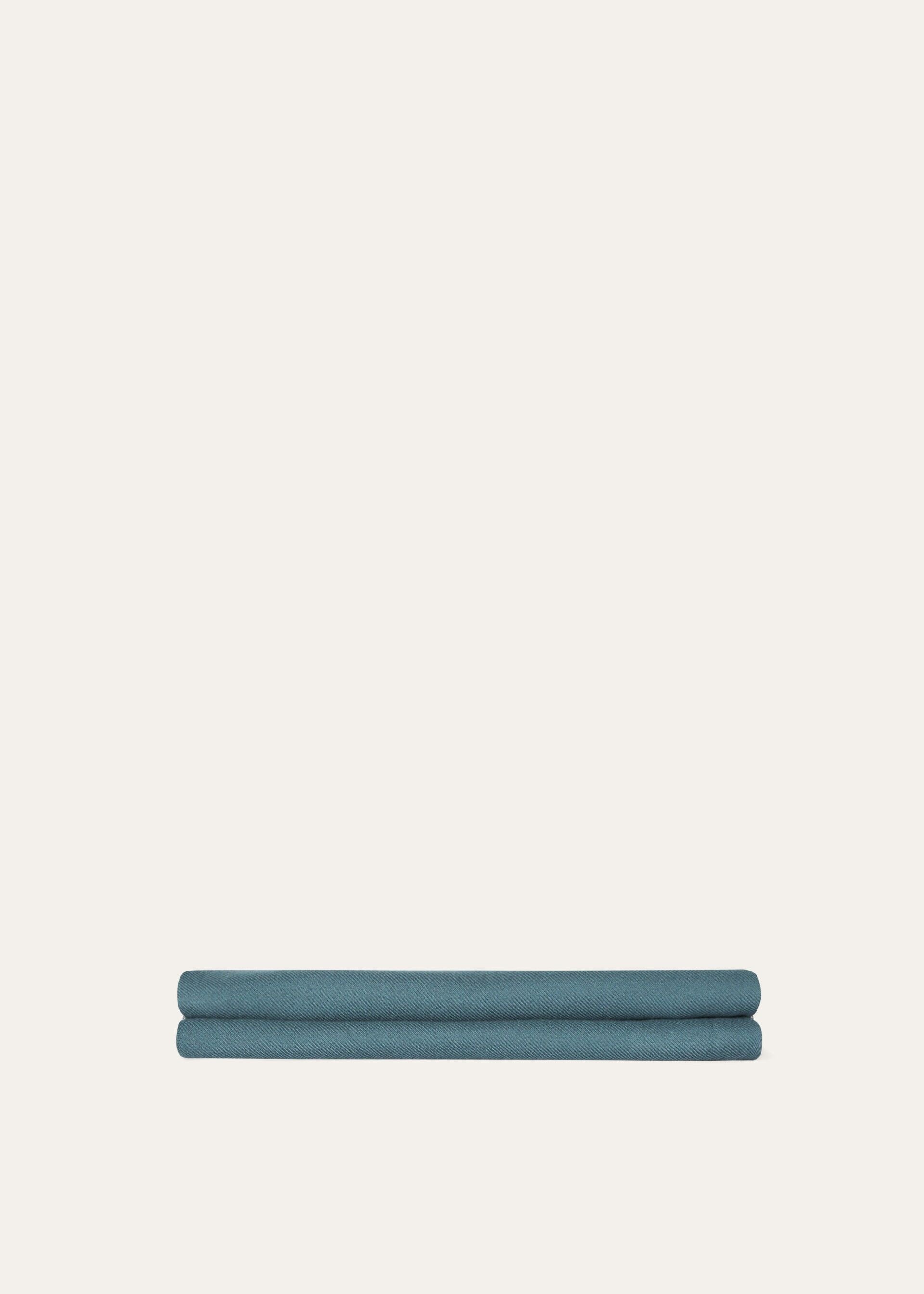 The Gift of Kings® Throw Blanket - Malachite / Shaded Cloud