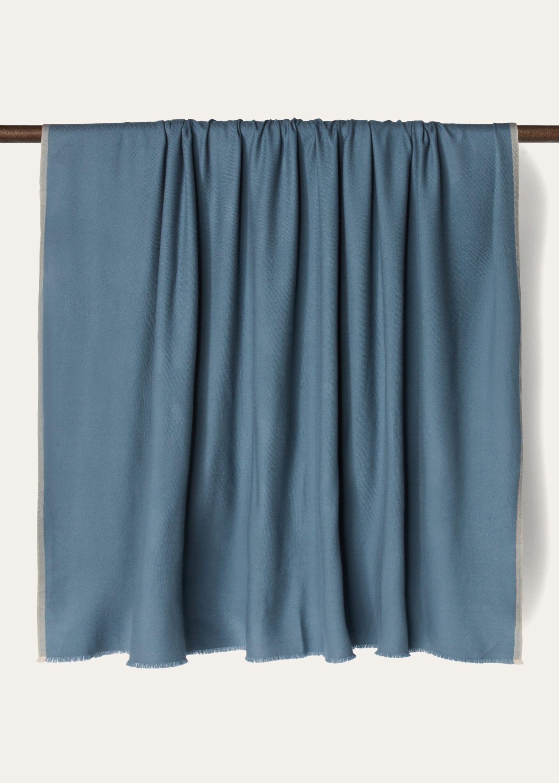 The Gift of Kings® Throw Blanket - Malachite / Shaded Cloud