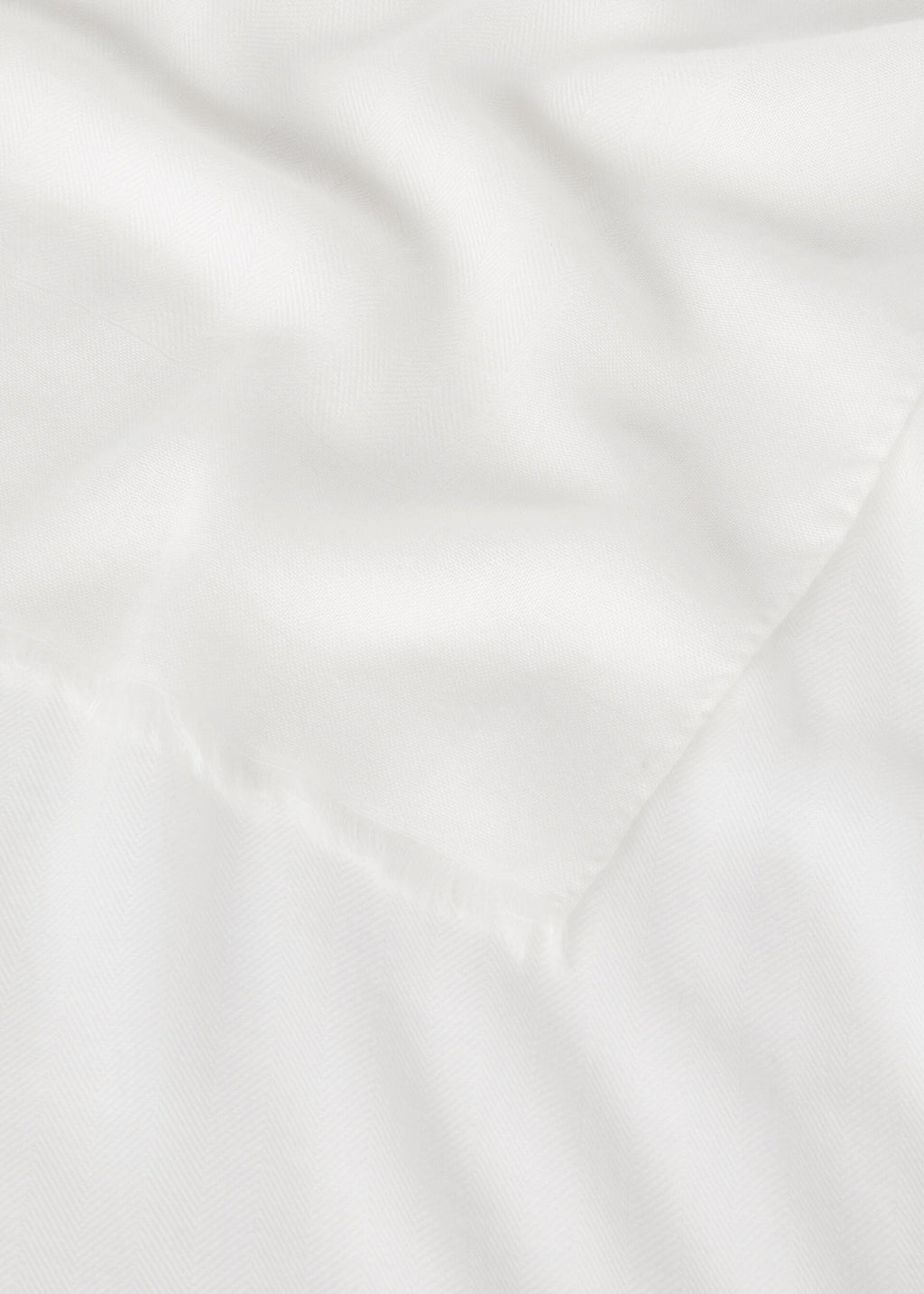 Maxi Crest Stole - White