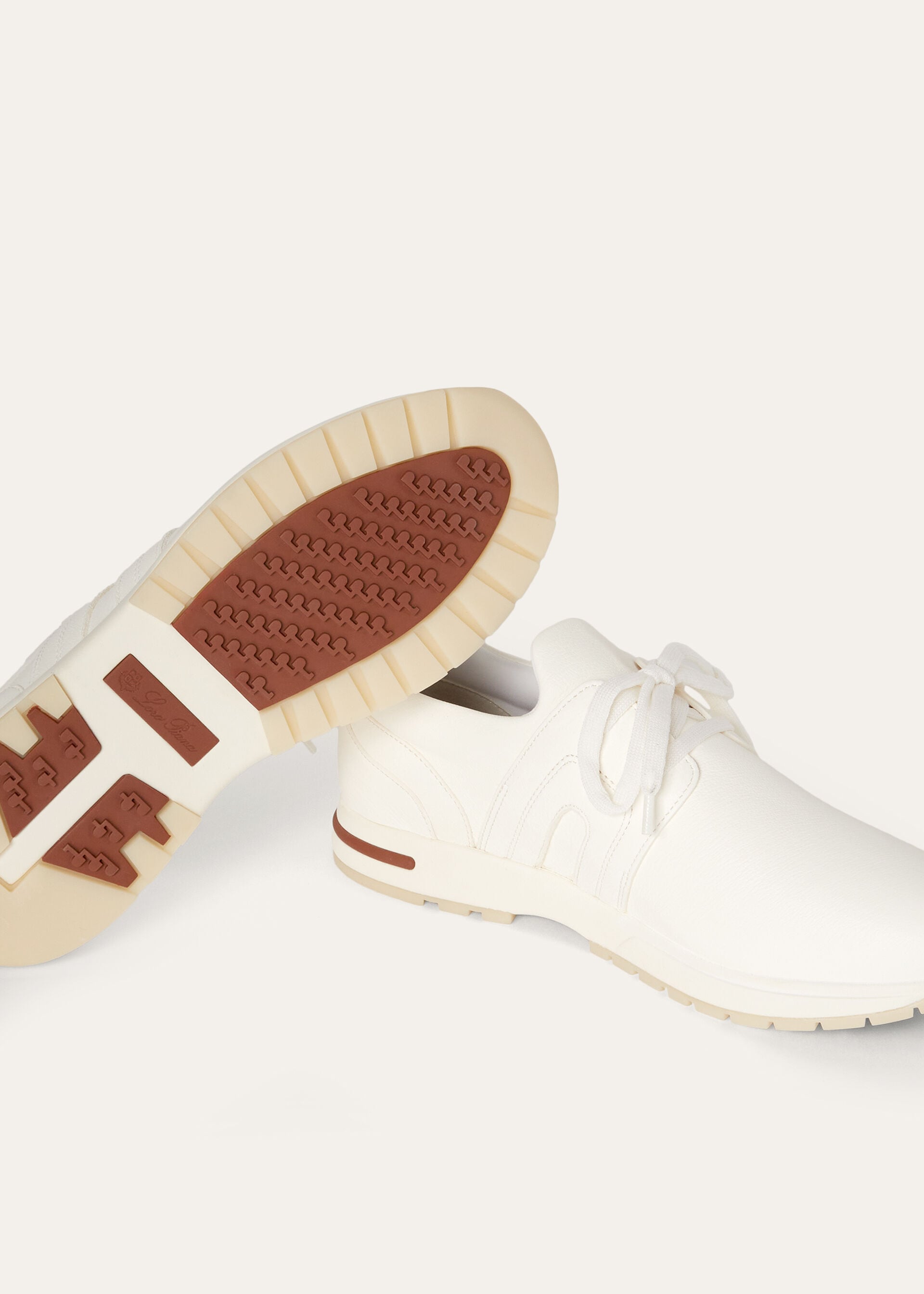 360 LP Flexy Walk Sneaker - White