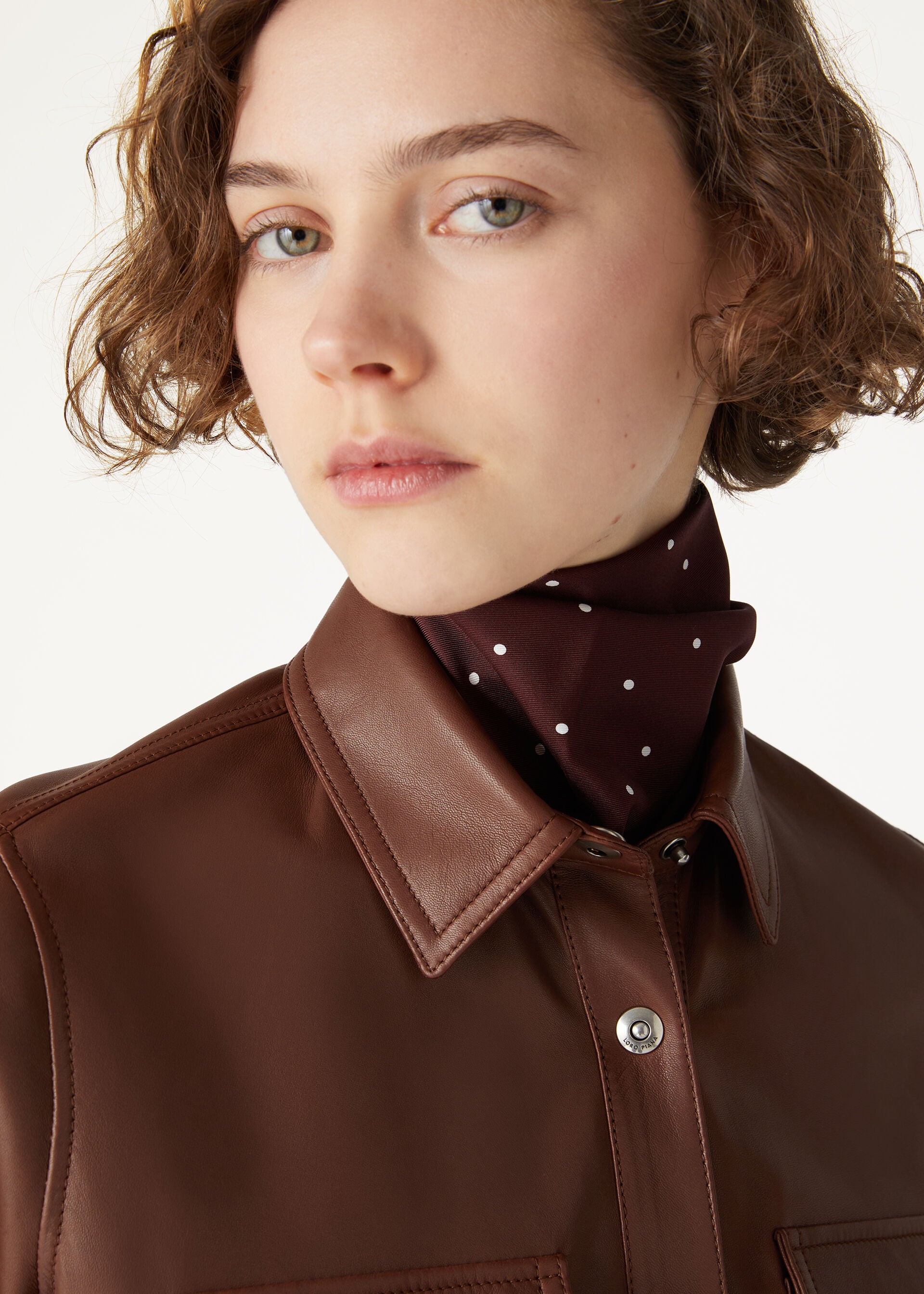 Triangle Scarf 90x60 - Deep Bordeaux/White