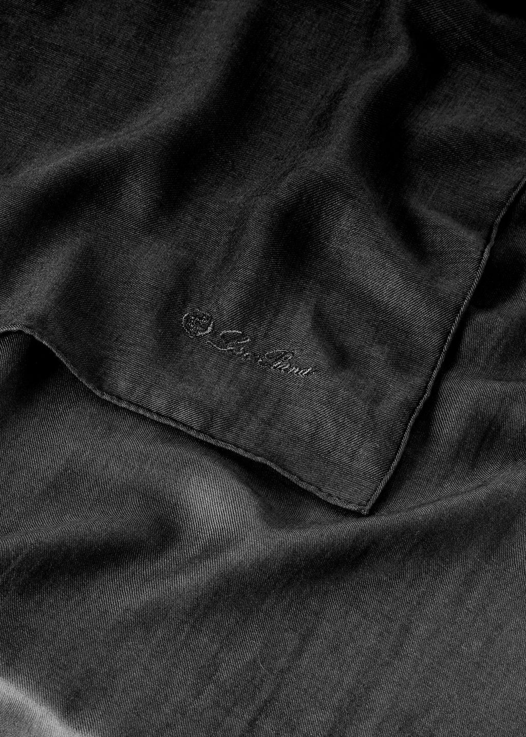 Signature Stole - Black