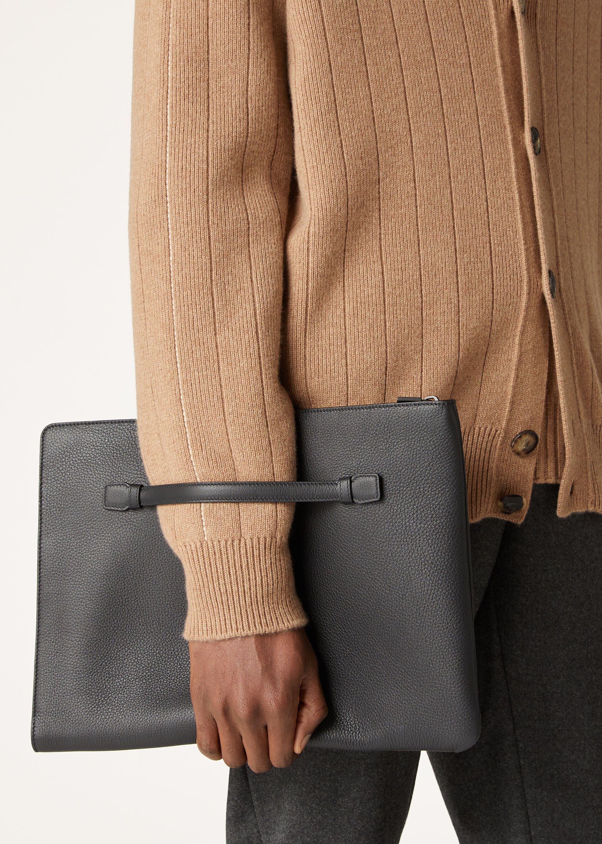 Extra Pouch A4 - Black/Black Matt