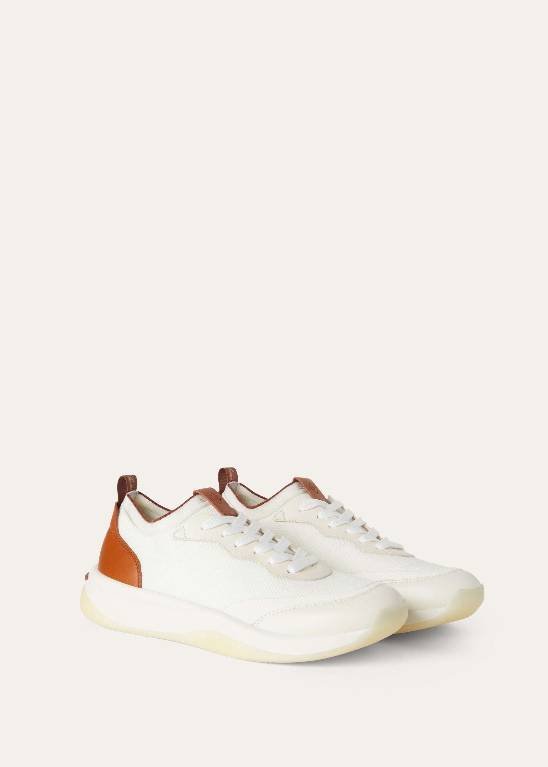 410 LP Walk Wish Sneaker - White