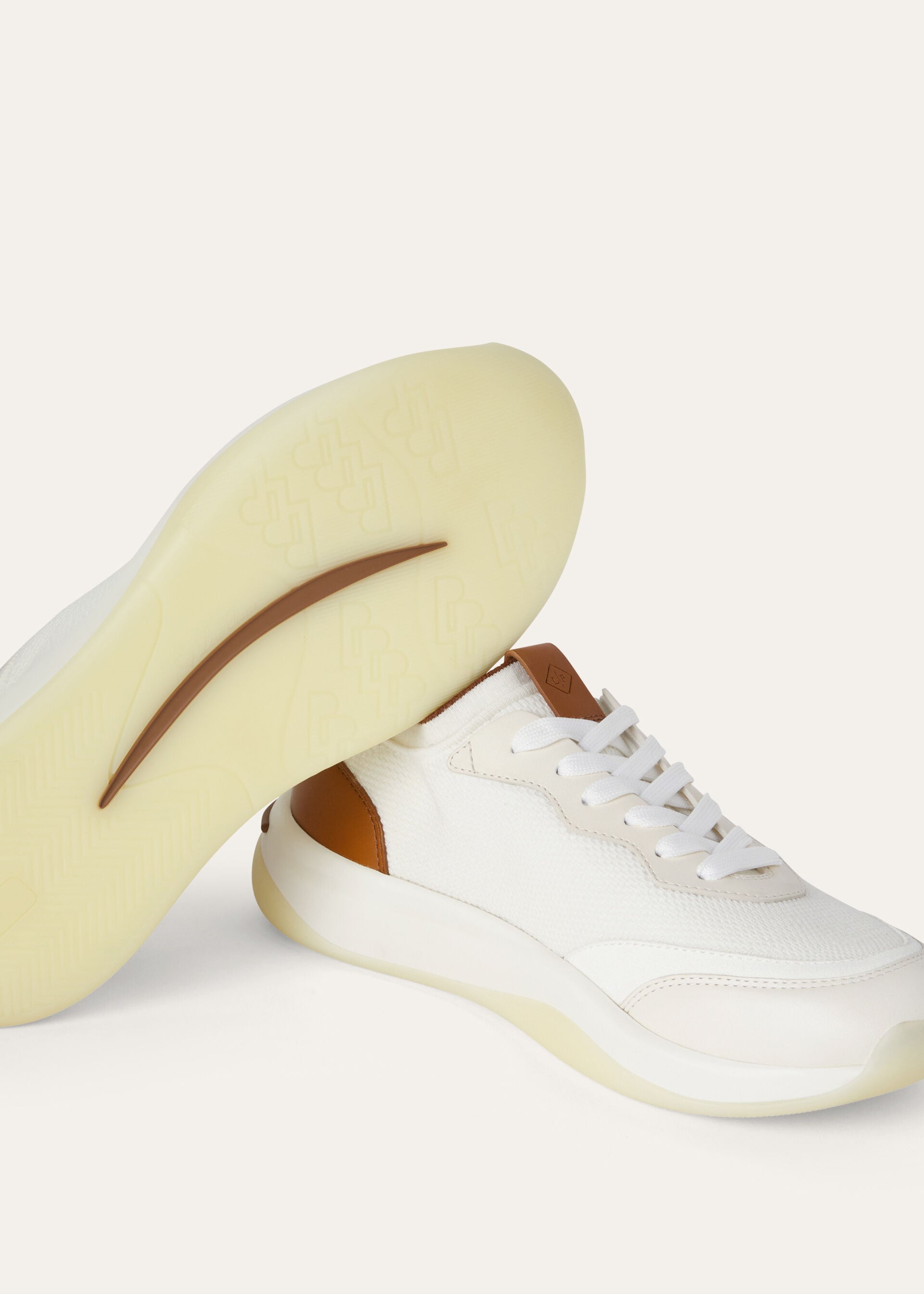 410 LP Walk Wish Sneaker - White