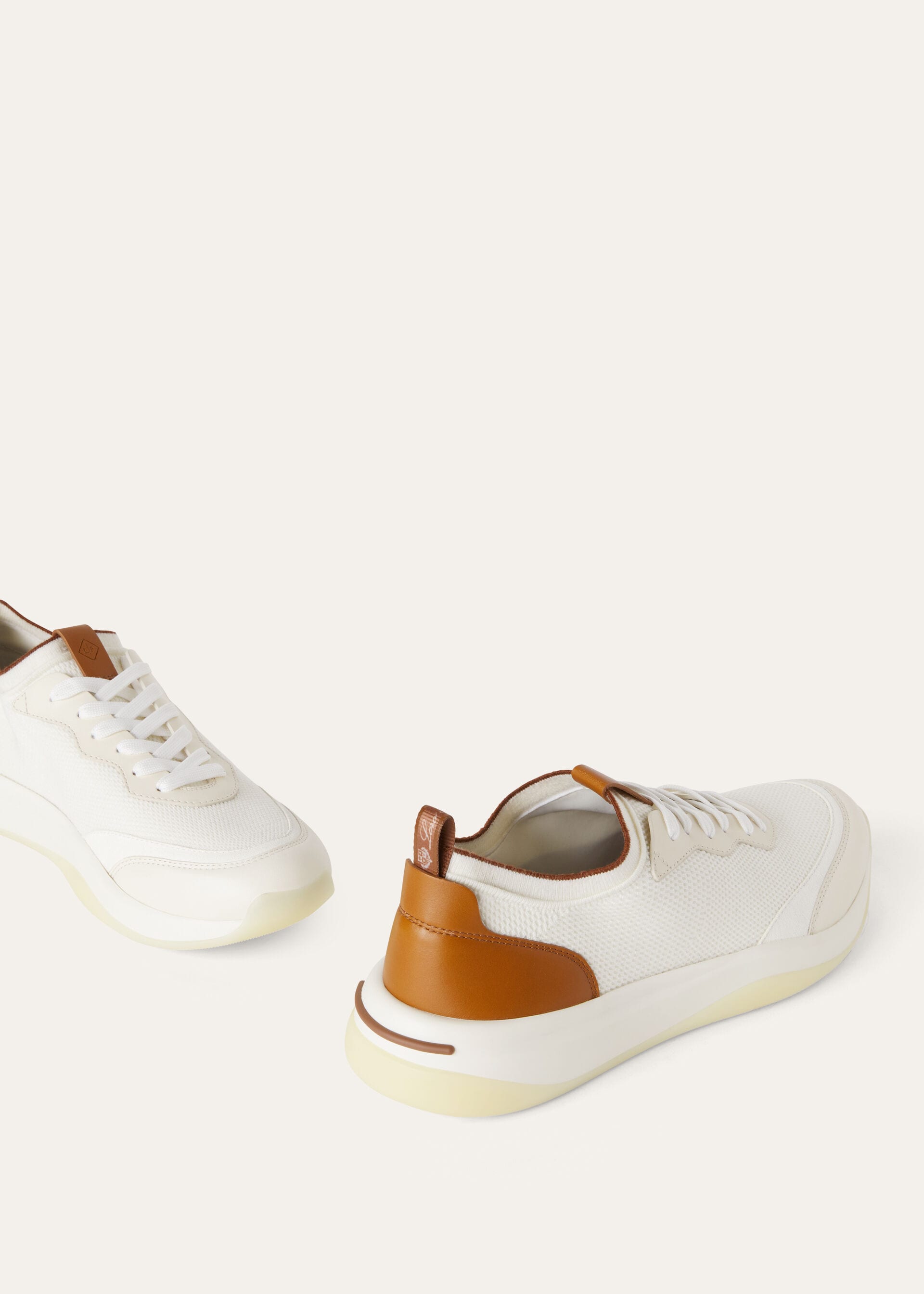 410 LP Walk Wish Sneaker - White