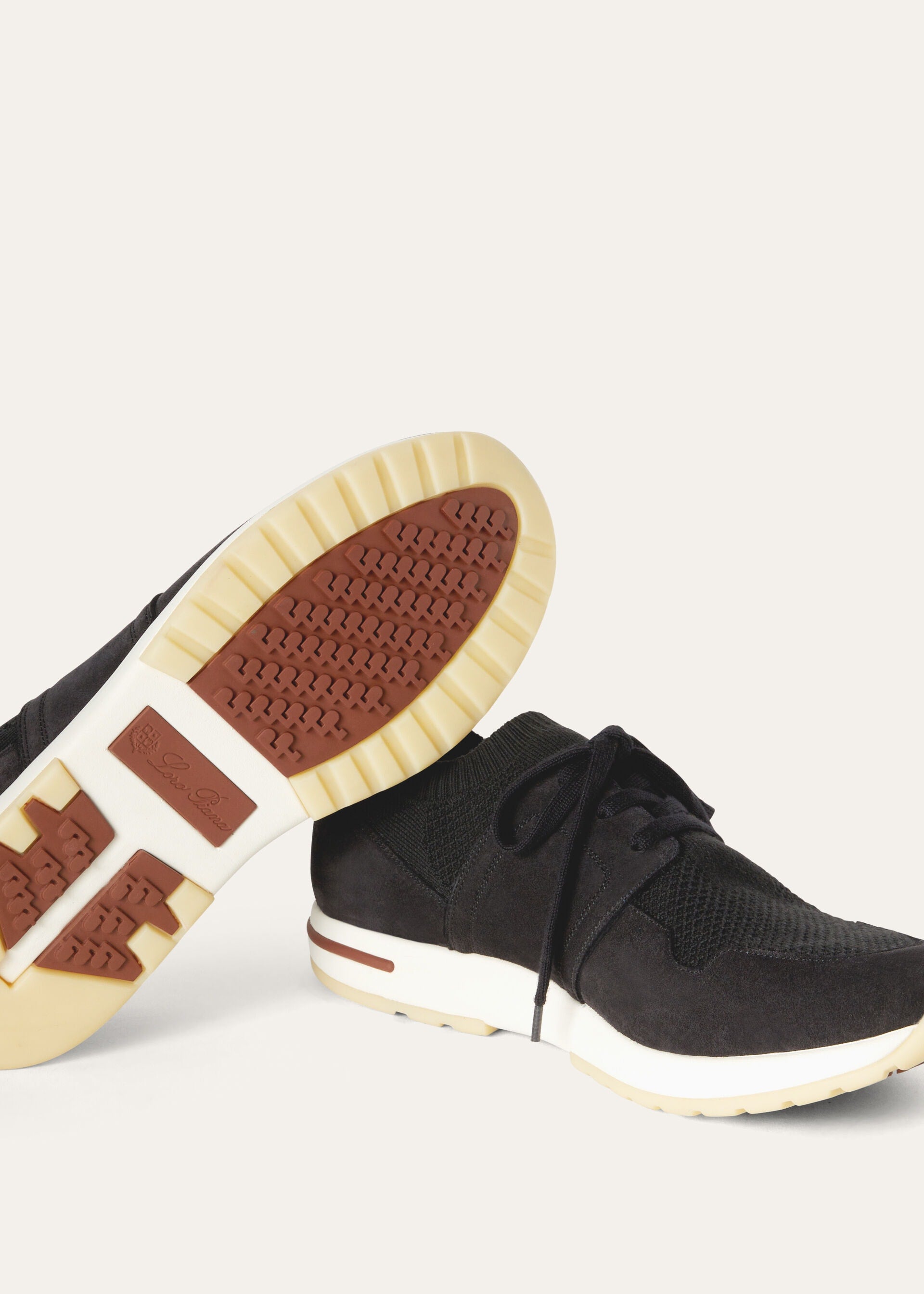 360 LP Flexy Walk Sneaker - Caviar
