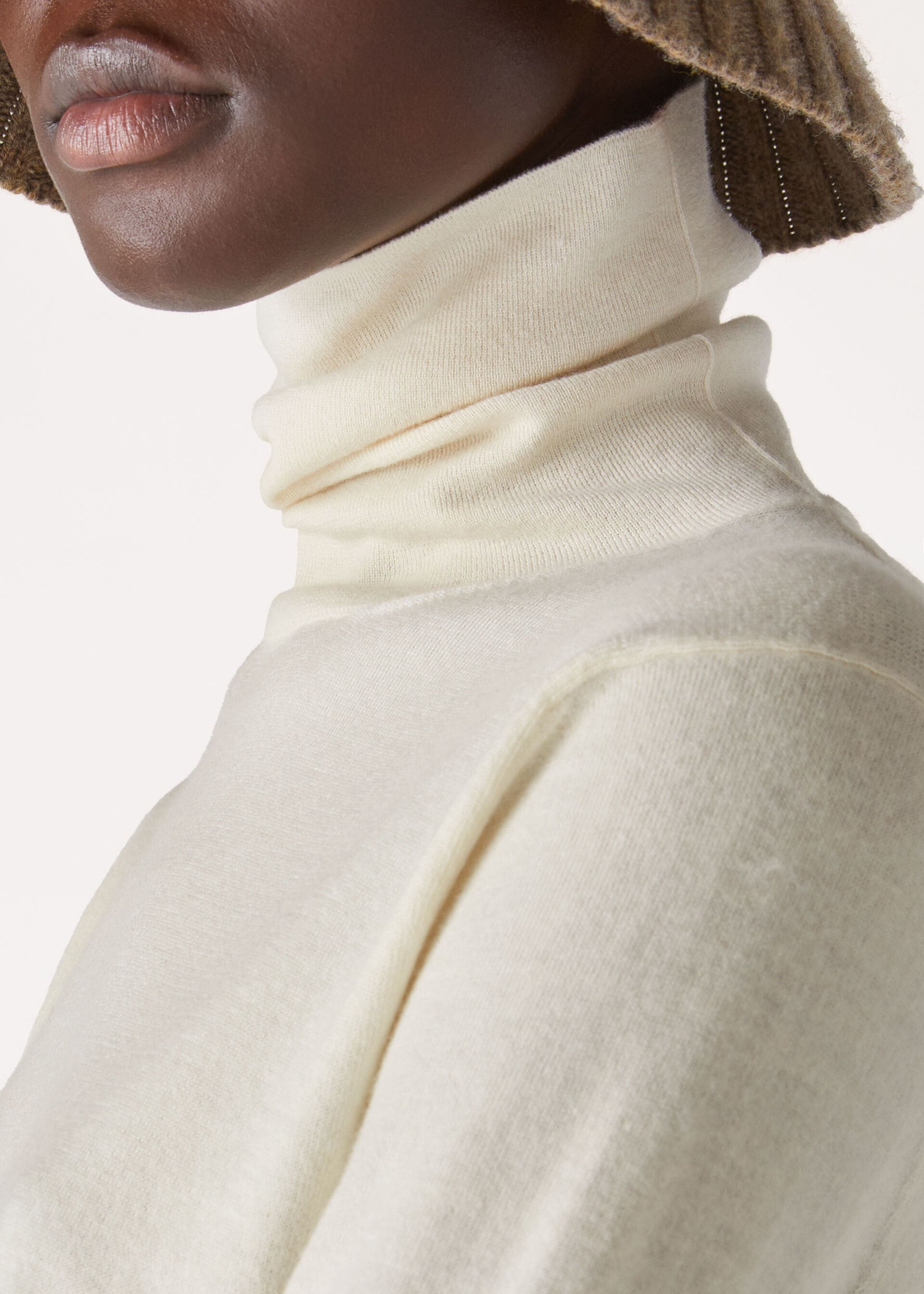 Jubilee Turtleneck - Pure Jubilee