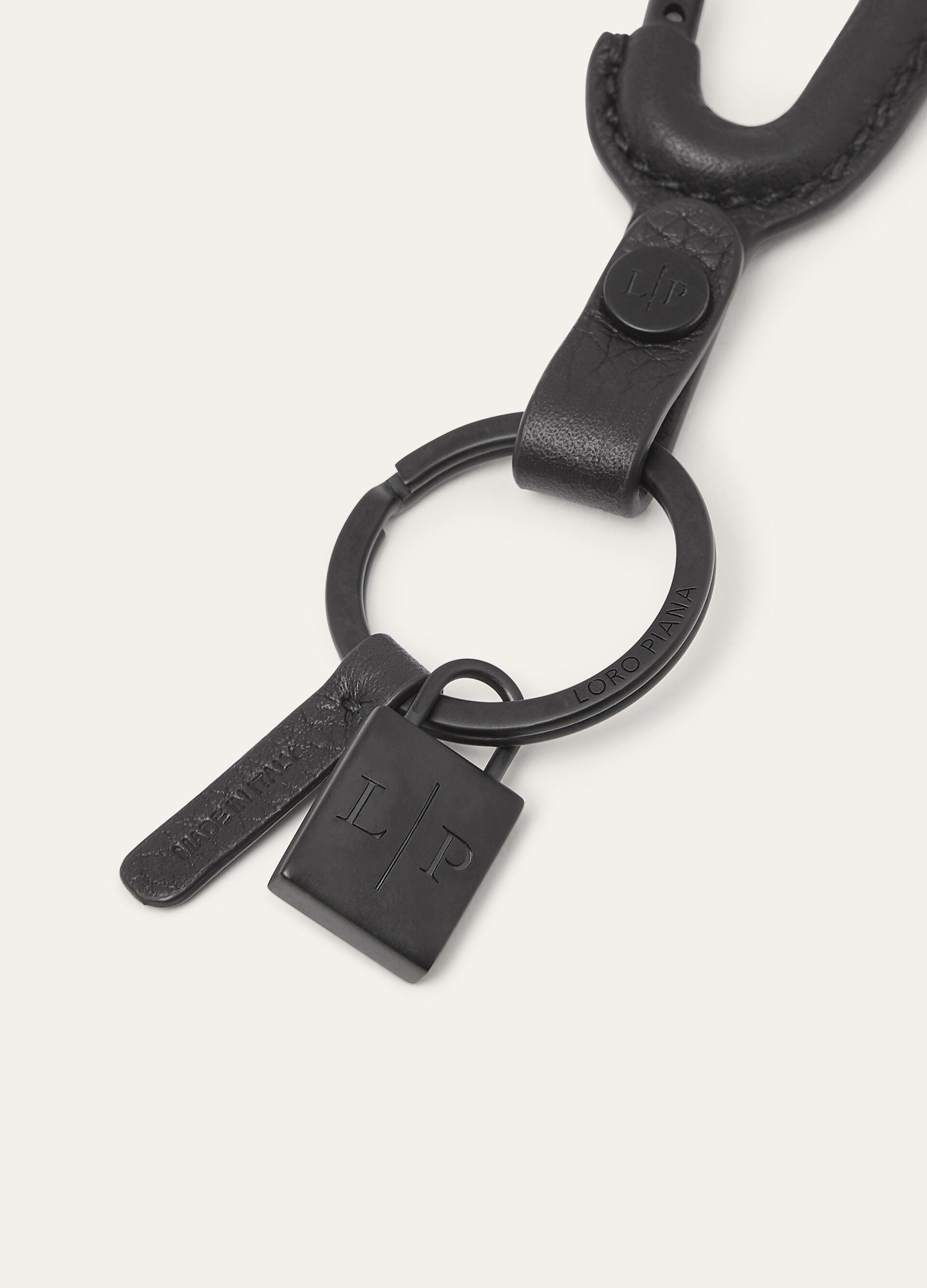 Extra Keyring - Black/Black Matt