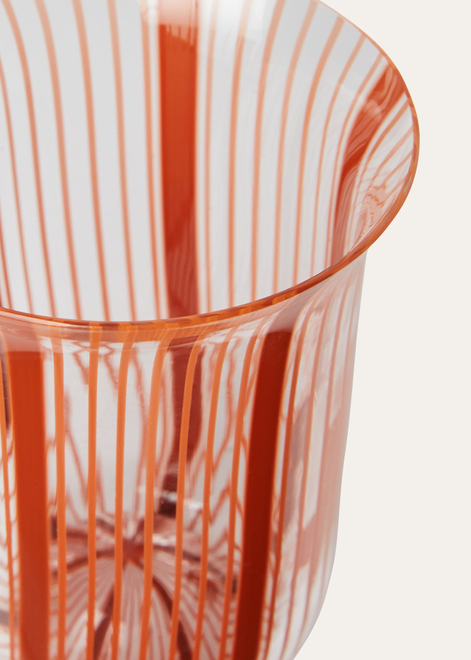 The Filigree Stripe Glass - Kummel