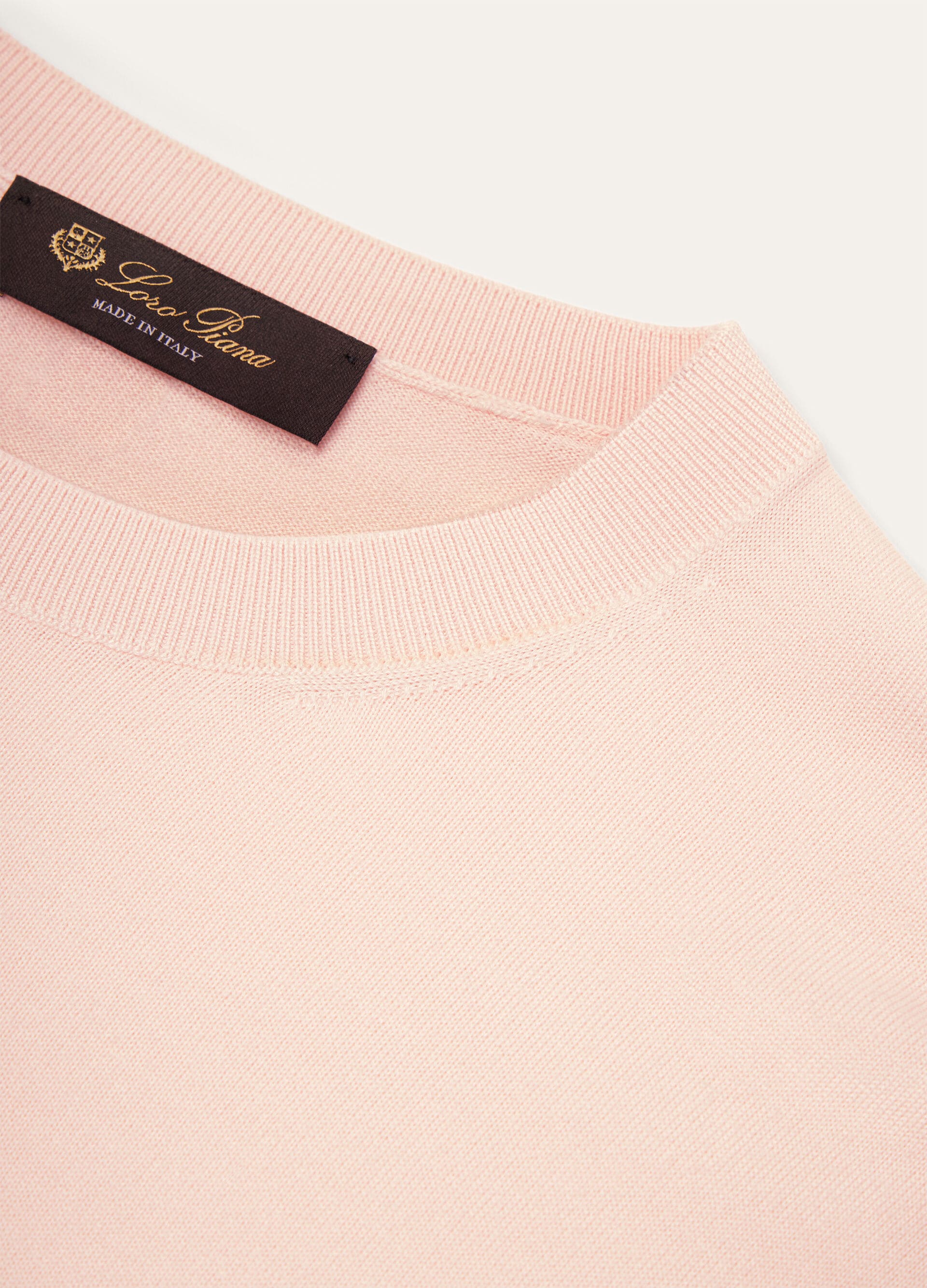 Royal Lightness™ Crewneck - Fluffy Pink
