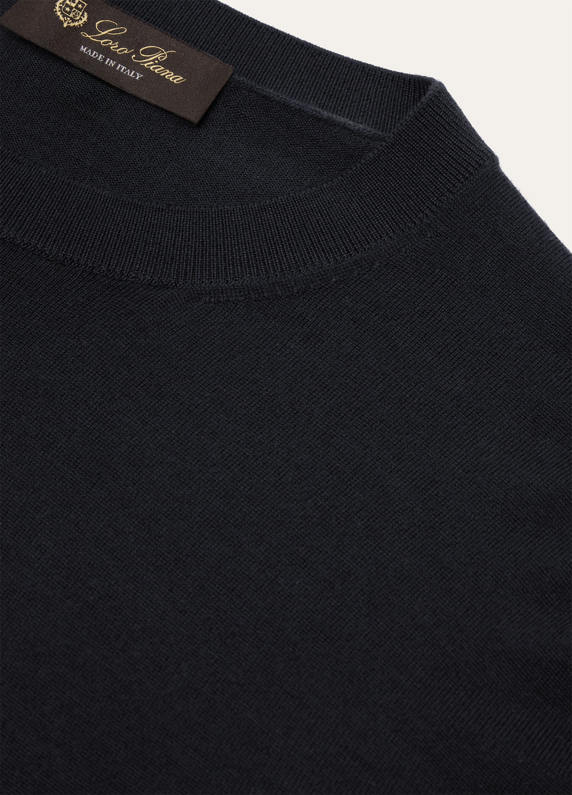Royal Lightness™ Crewneck - Navy Blue