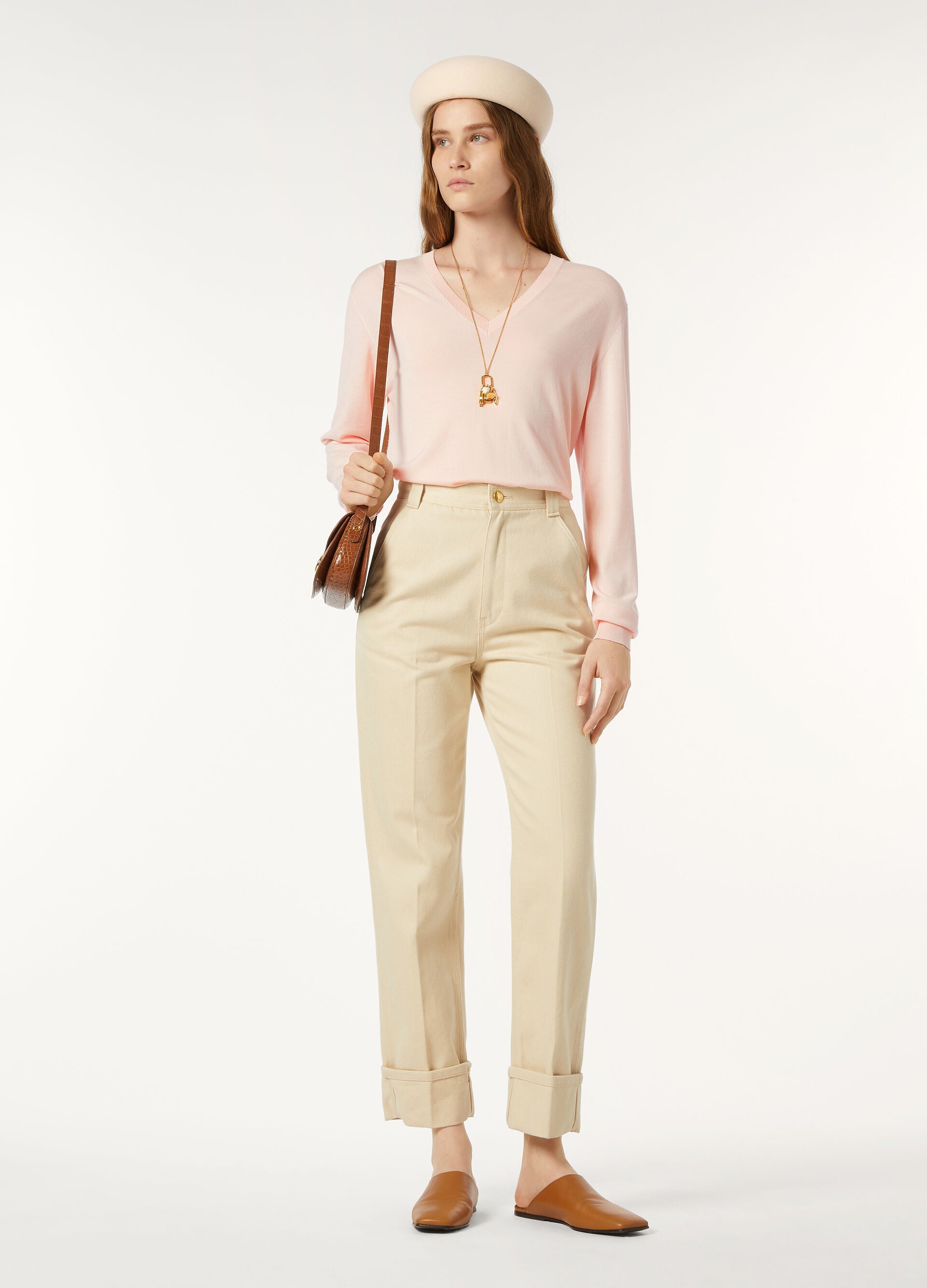 Royal Lightness™ V-Neck - Fluffy Pink