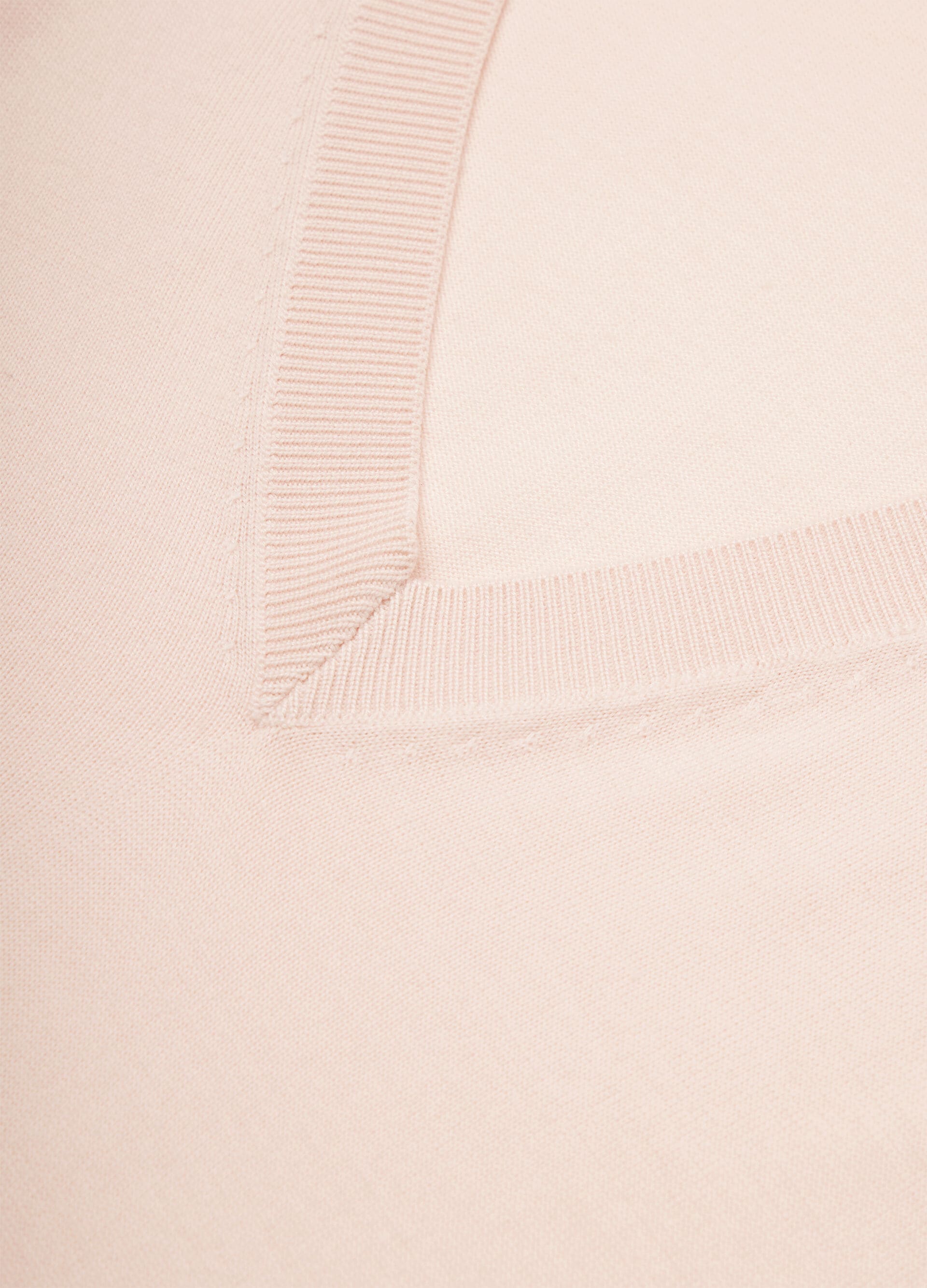 Royal Lightness™ V-Neck - Fluffy Pink