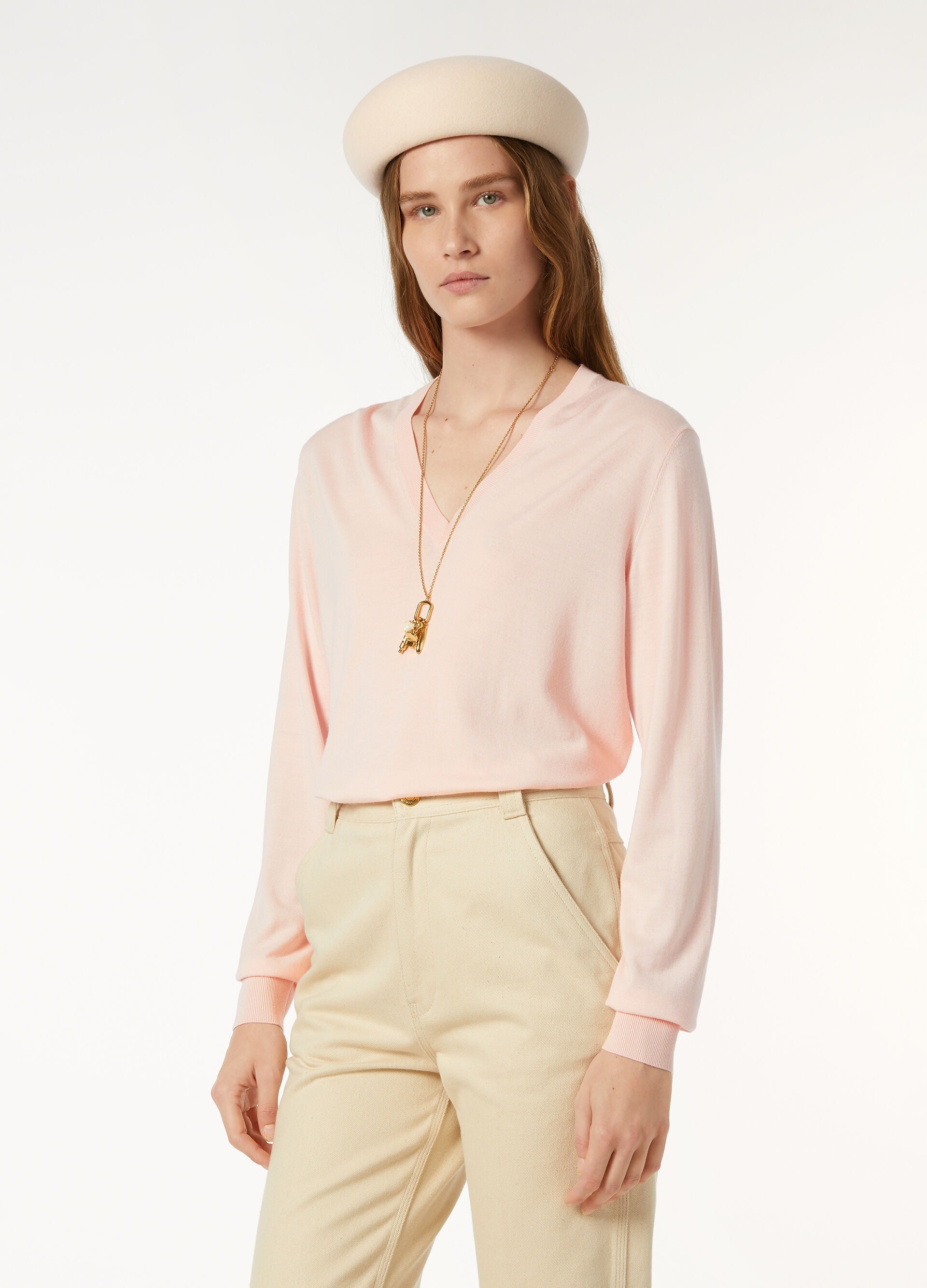 Royal Lightness™ V-Neck - Fluffy Pink