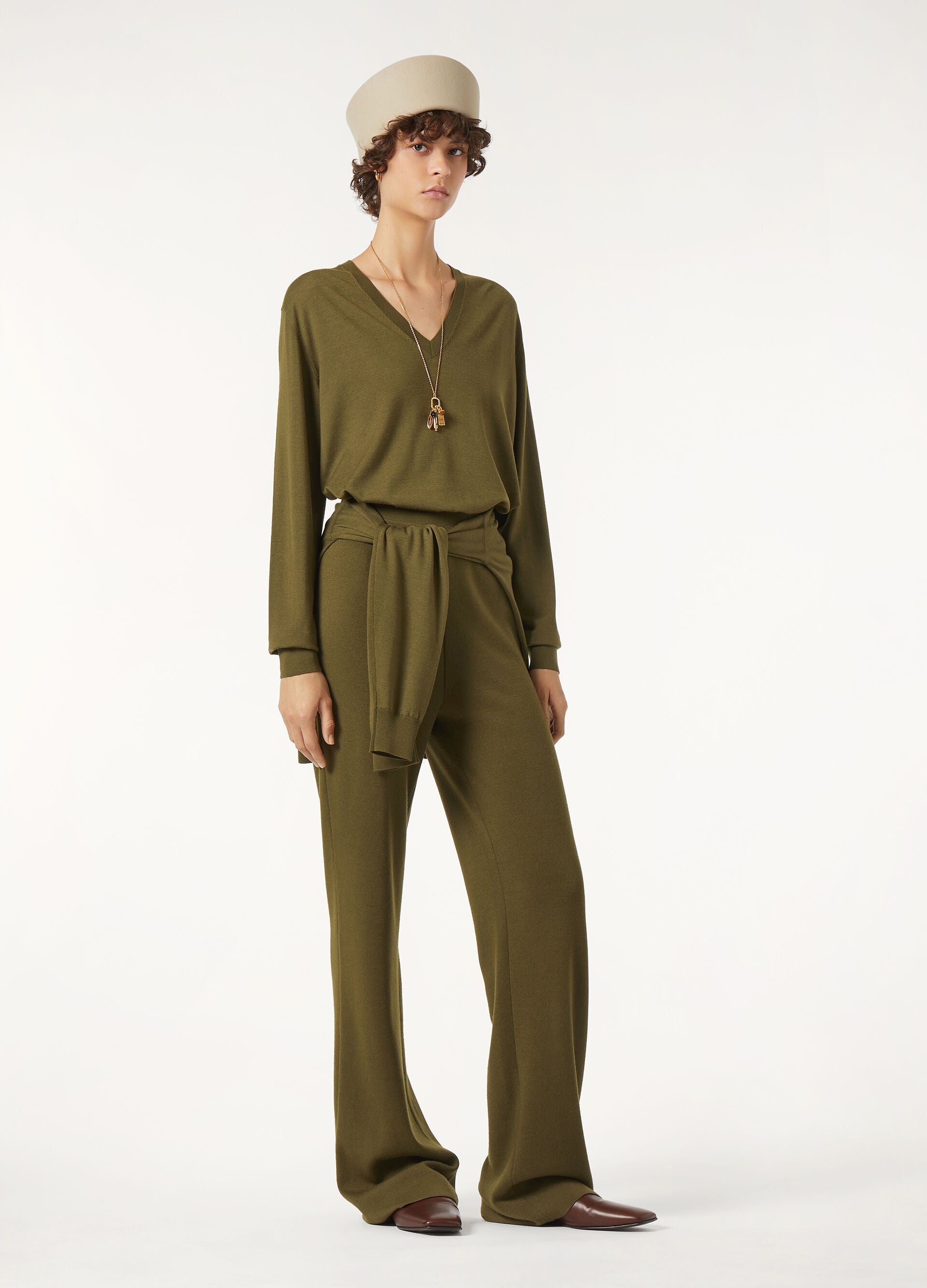 Royal Lightness™ V-Neck - Fern Meadow