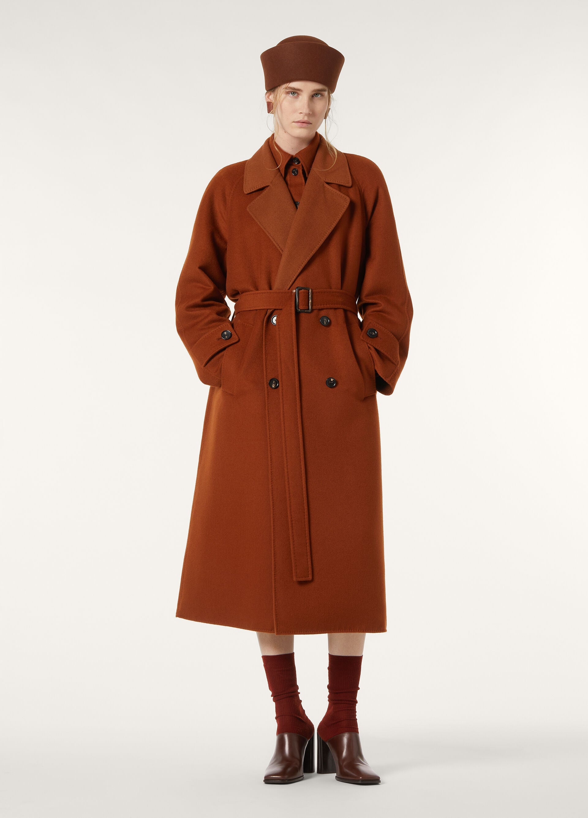 Foster Coat - Sanguine Pencil