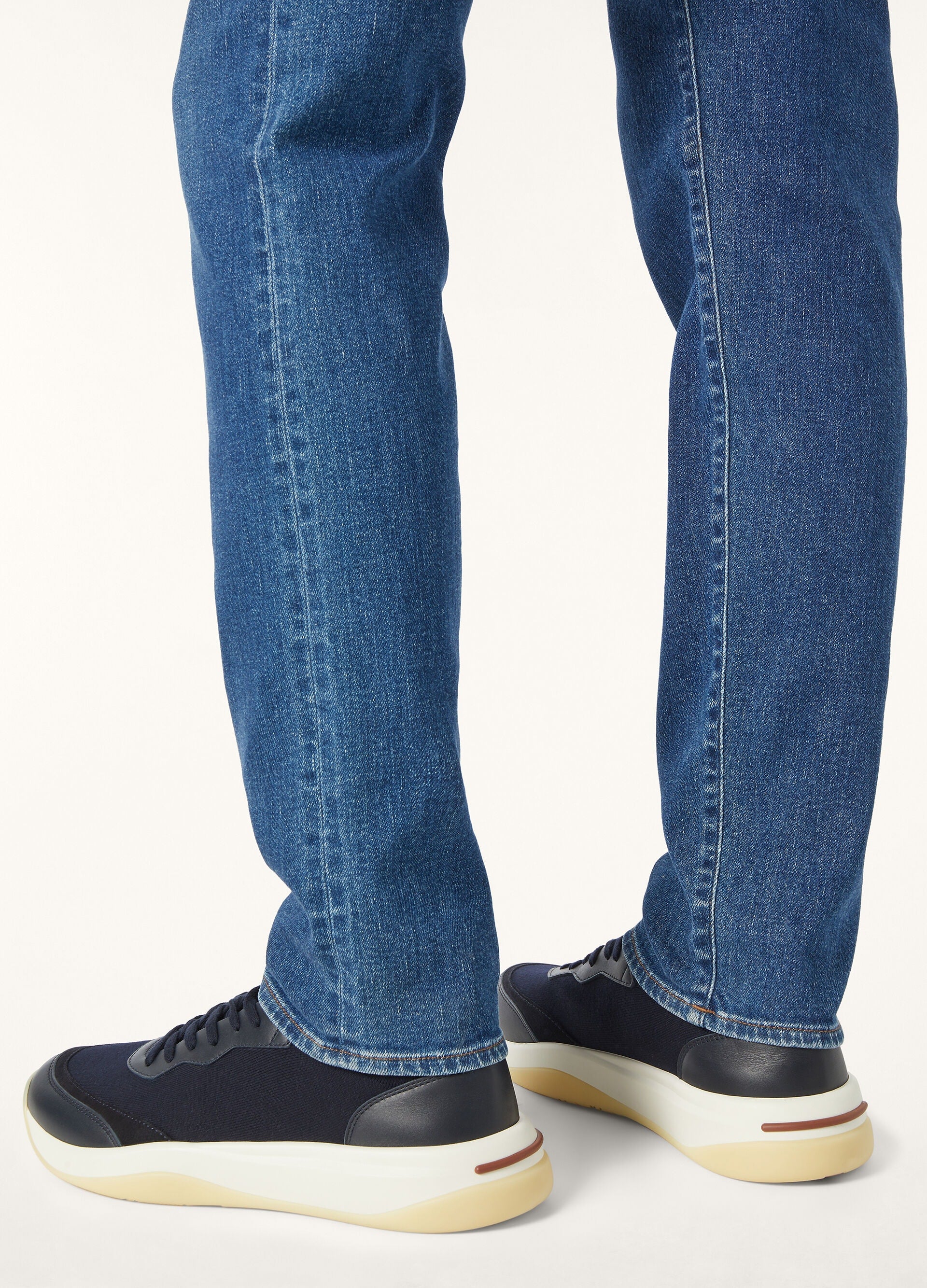 410 LP Walk The Gift of Kings® Sneaker - Navy Blue