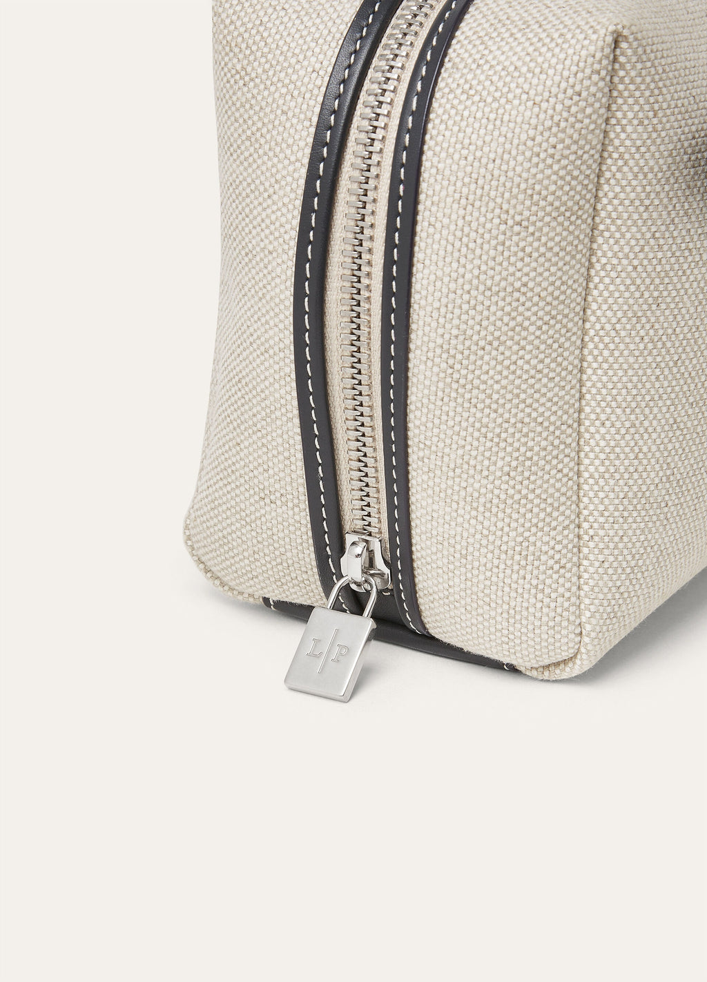 Medium Extra Travel Pouch - Natural-Stonehenge/Antique Silver